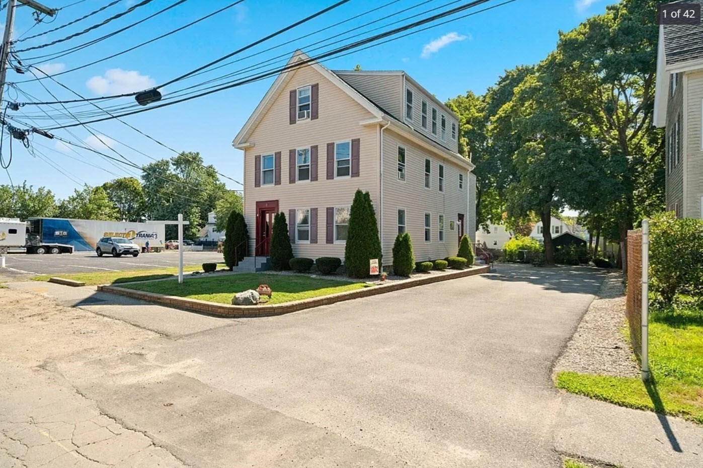 2 Clifford St, Middleboro, MA 02346