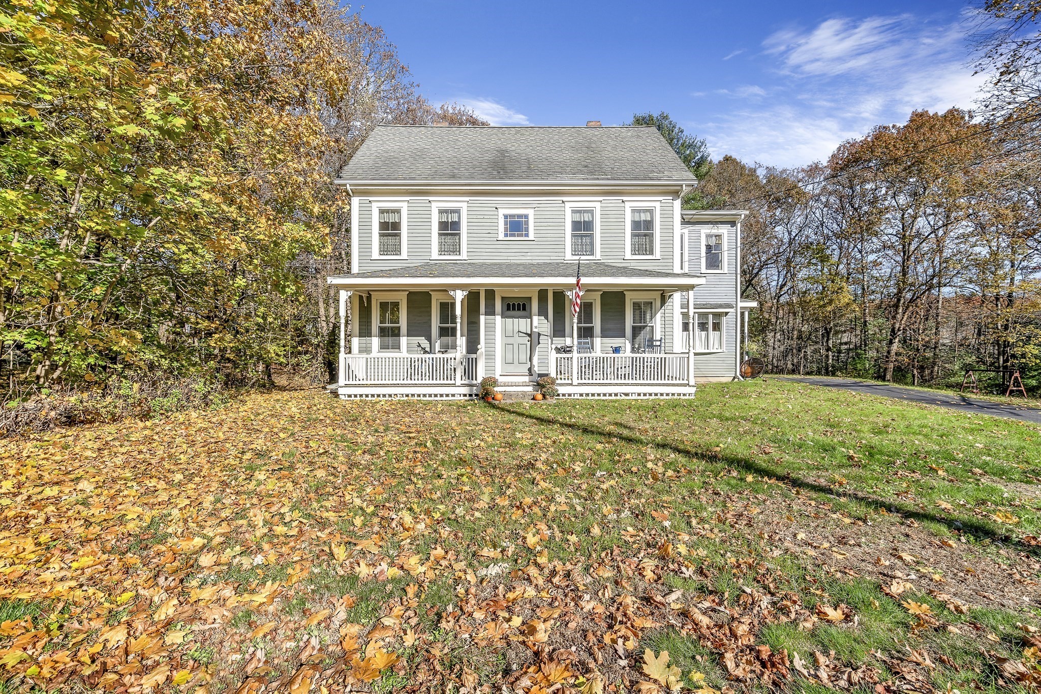 16 County St, Foxboro, MA 02035