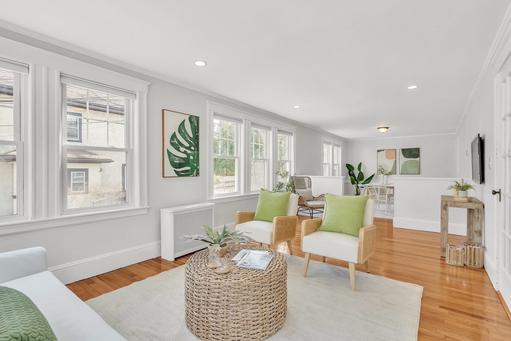 88 Warwick Rd Unit 1, Newton, MA 02465