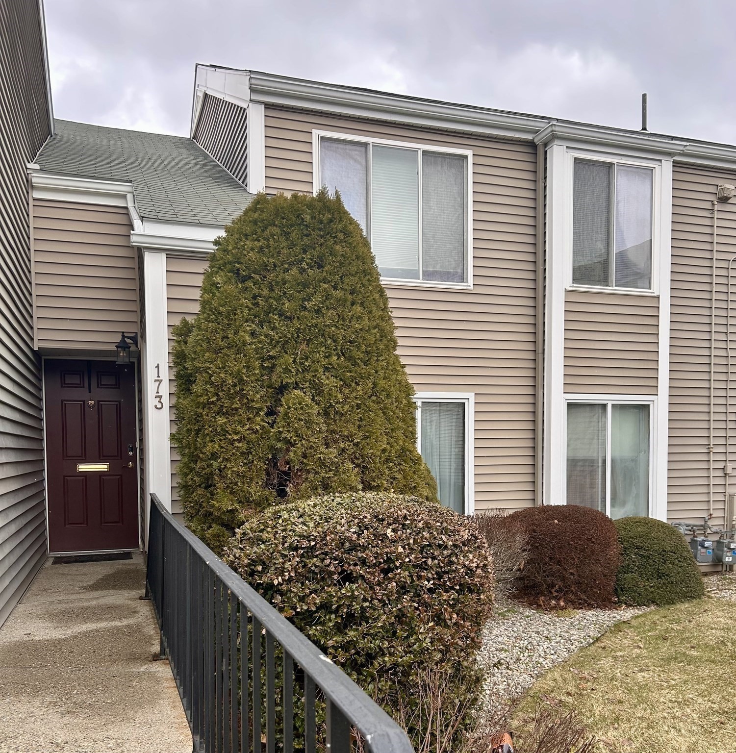 173 Nassau Dr Unit 173, Springfield, MA 01129