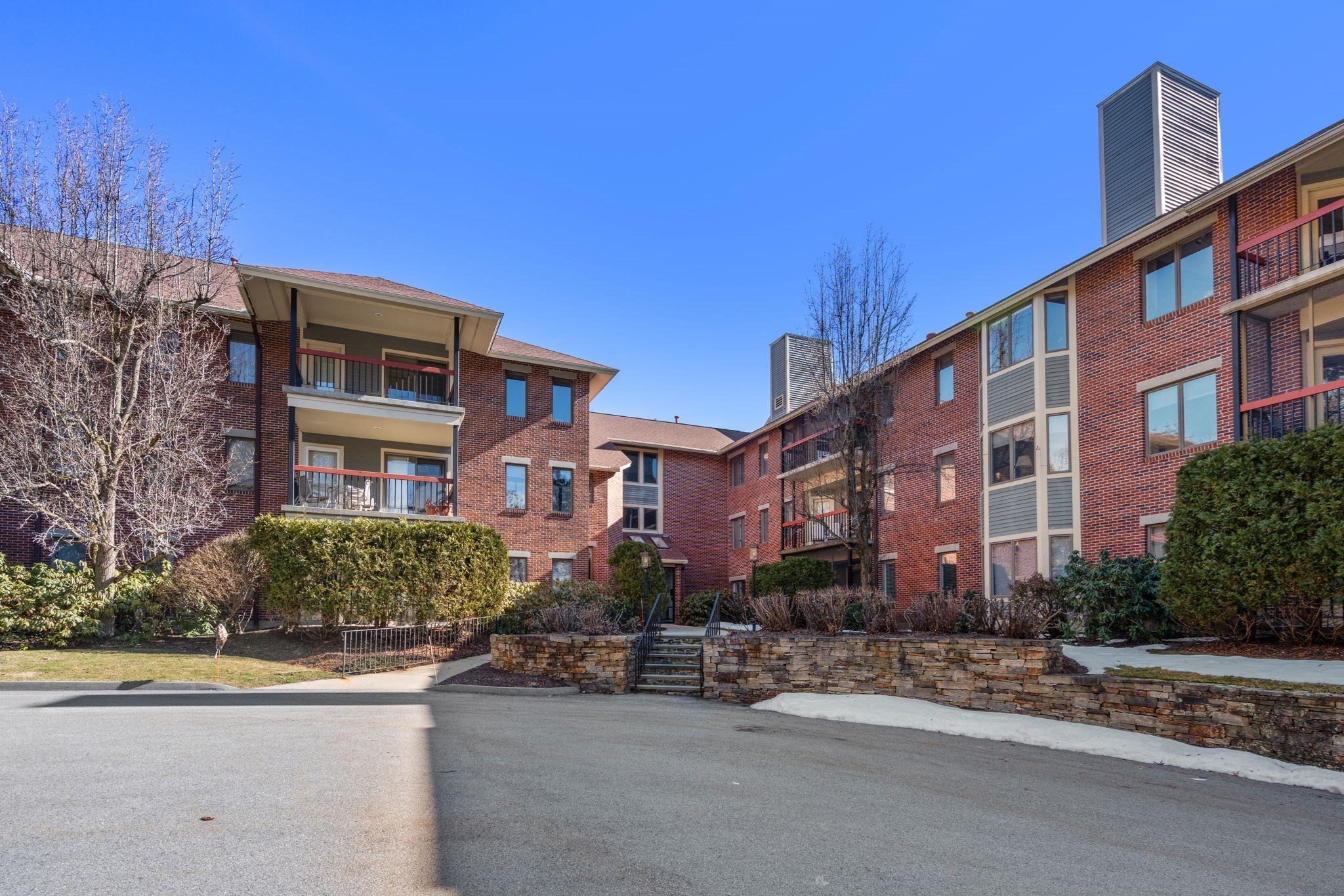 770 Salisbury St Unit 517, Worcester, MA 01609