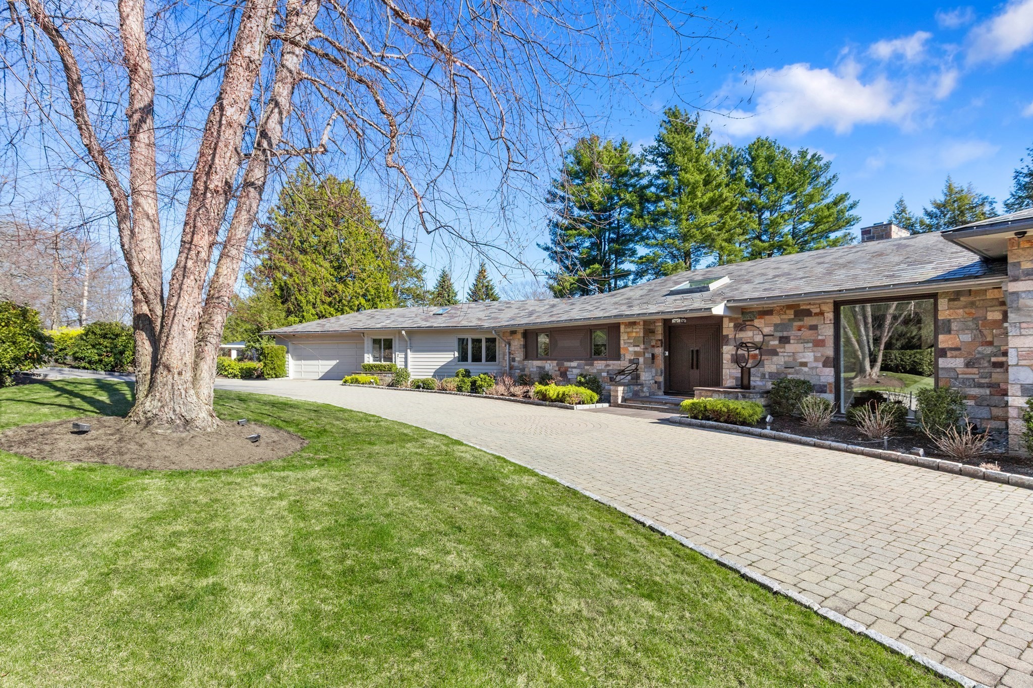 9 Singletree Road, Brookline, MA 02467