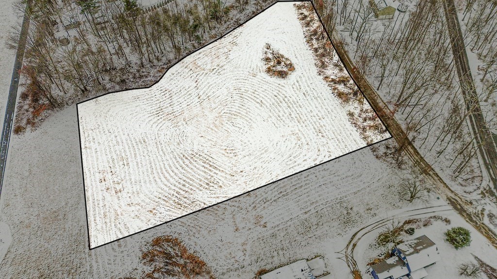 8 Walker Rd, North Brookfield, MA 01535