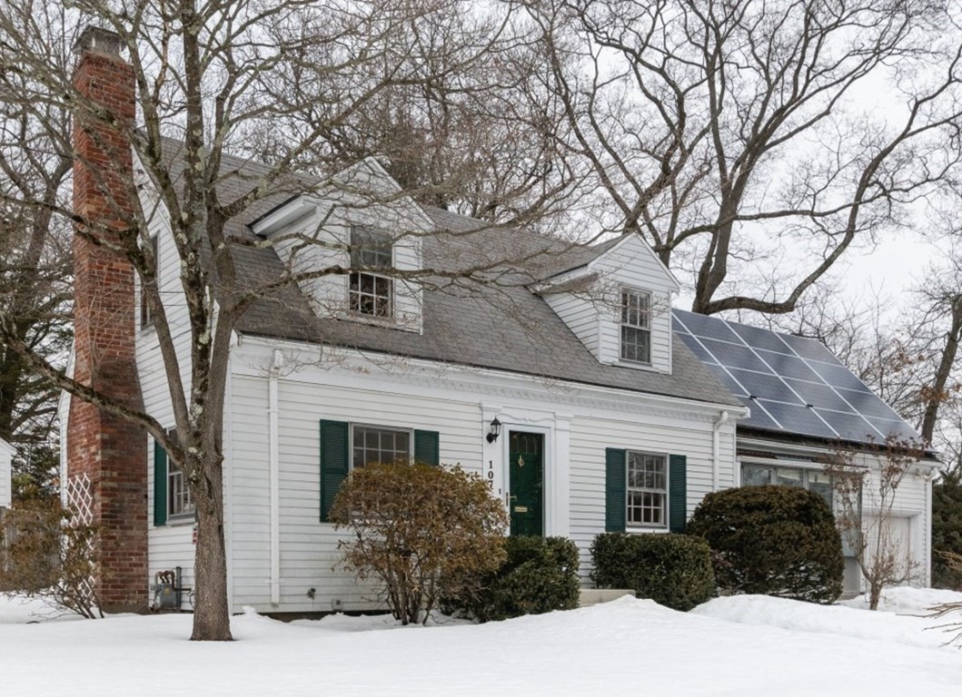 107 Day St, Newton, MA 02466