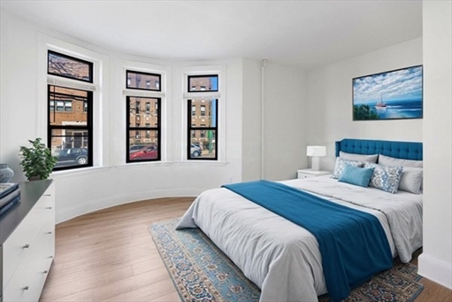 866 Huntington Ave, Apt 3