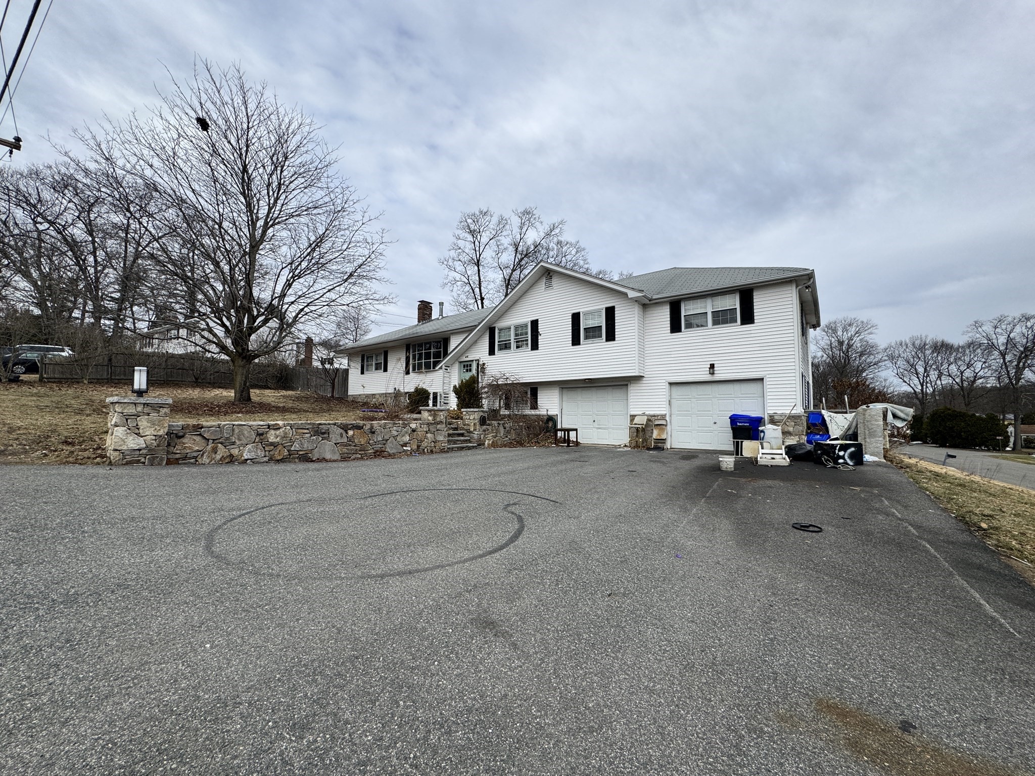 46 W Fountain St, Milford, MA 01757