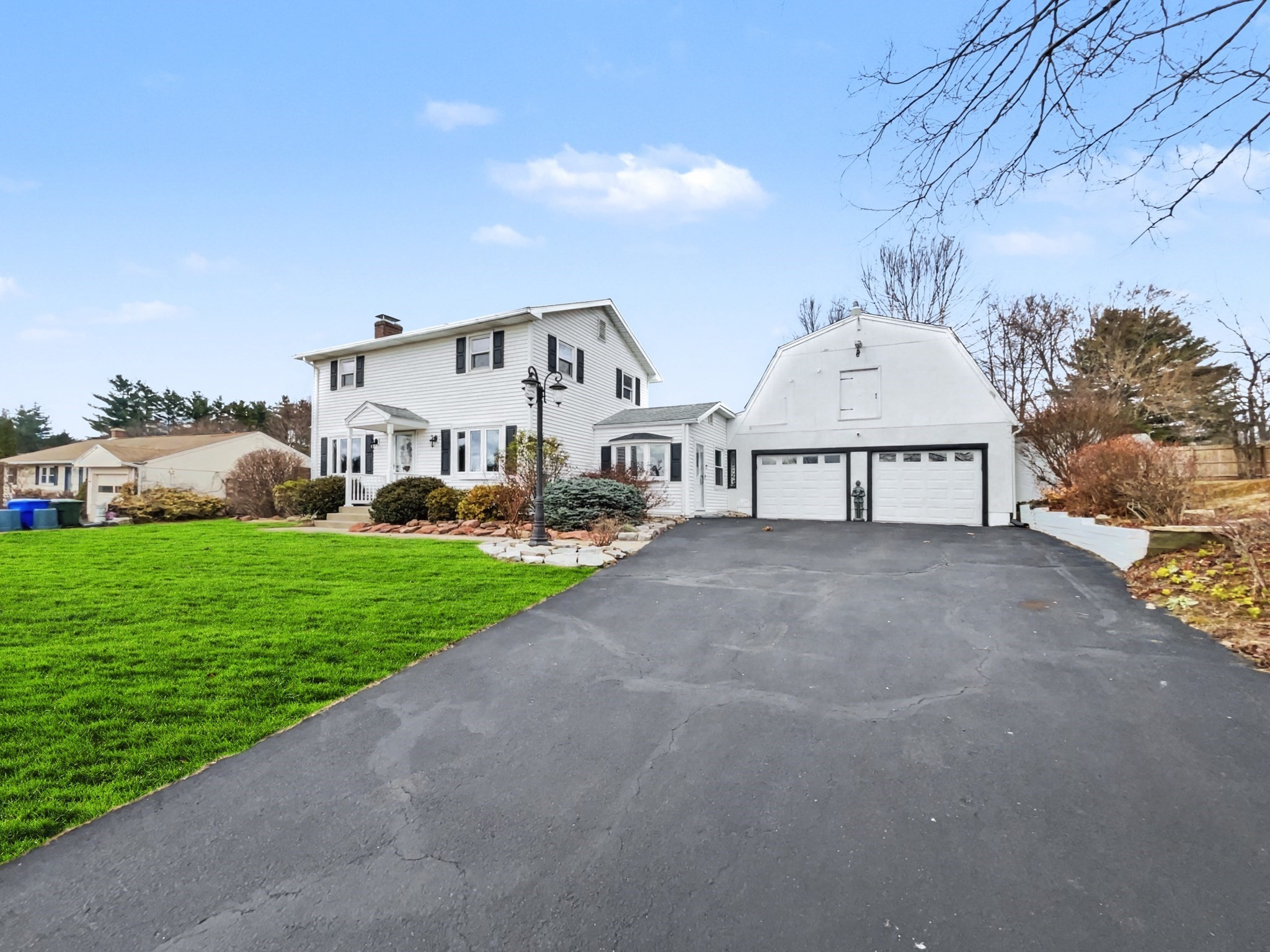 23 Rachael St, Springfield, MA 01129