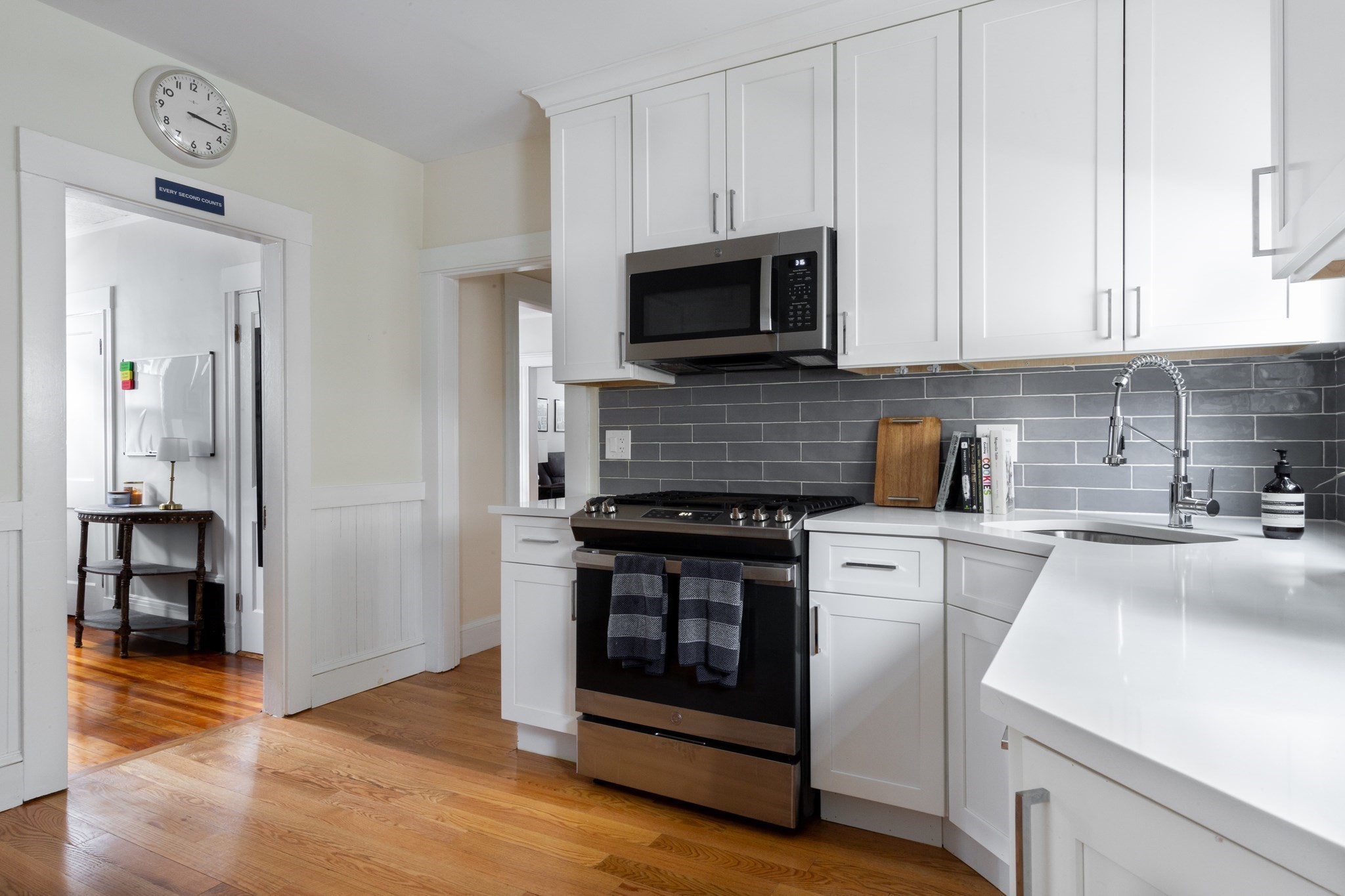 7 Connecticut Ave Unit 1, Somerville, MA 02145