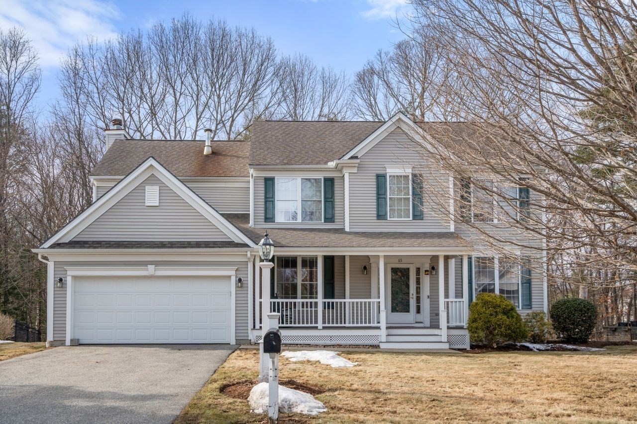 65 Amberville Rd, North Andover, MA 01845