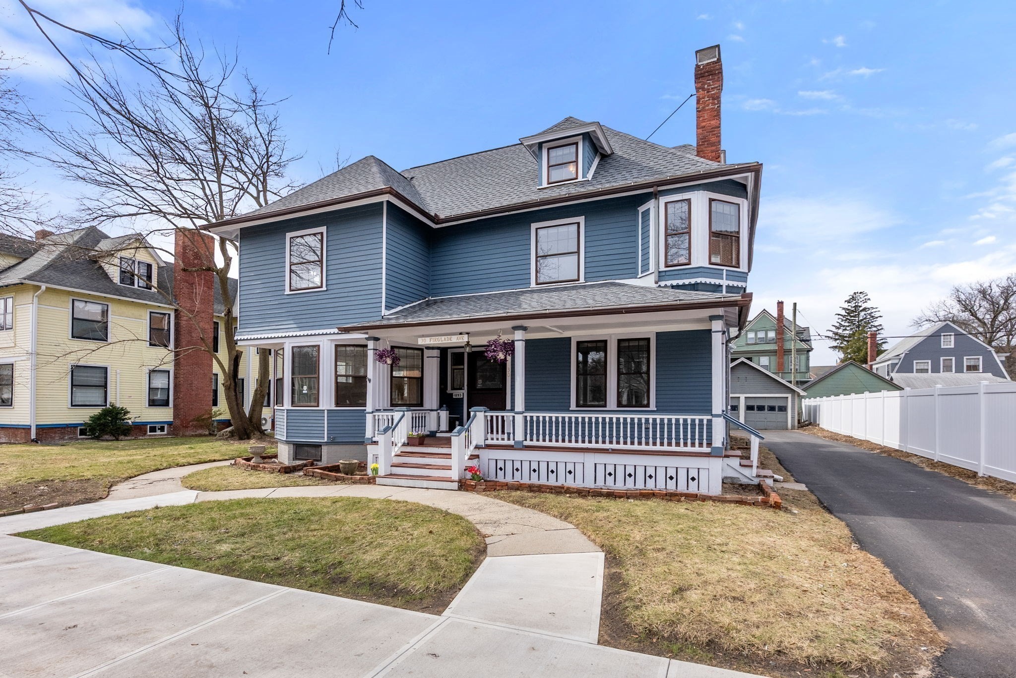 30 Firglade Ave, Springfield, MA 01108