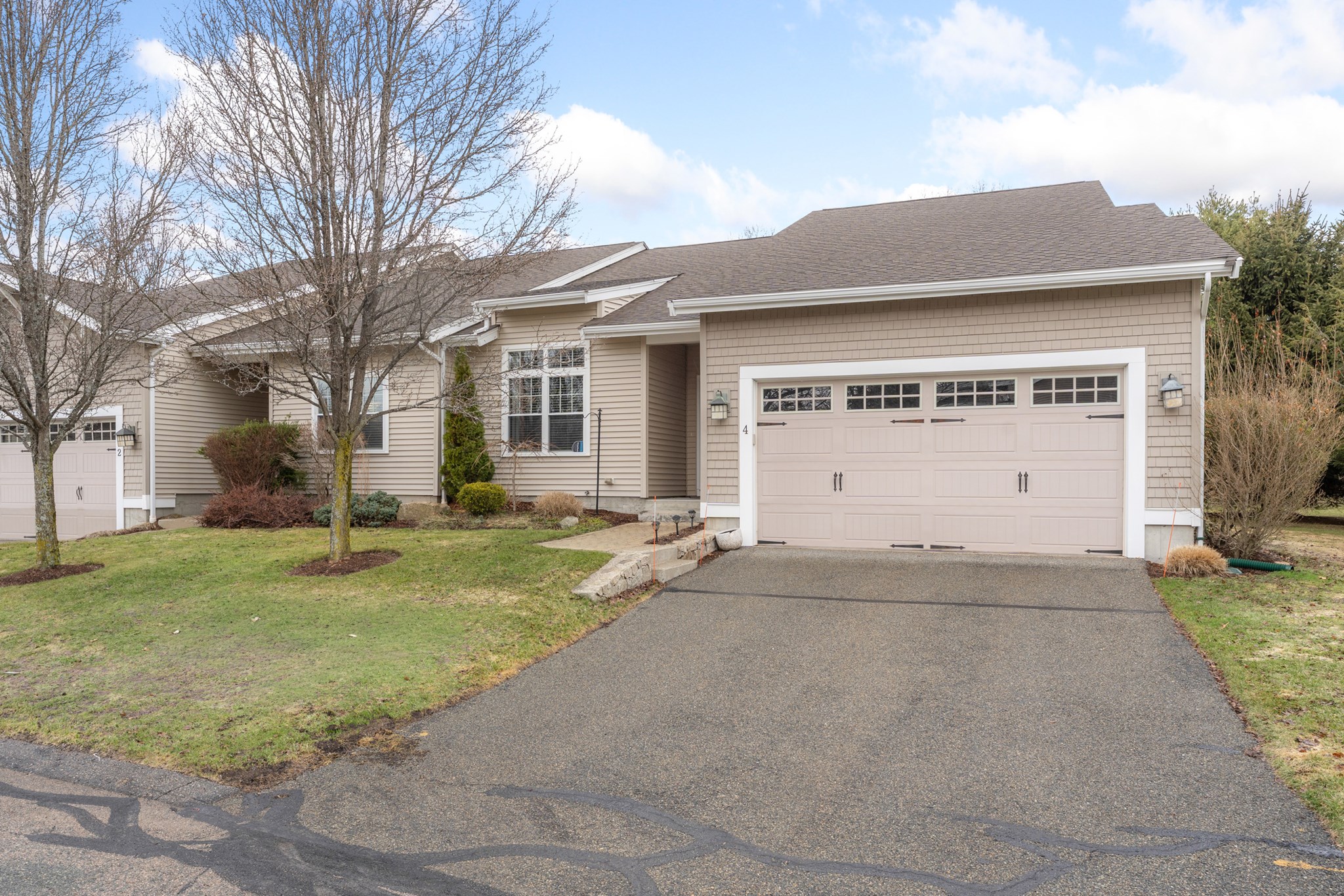 4 Hawthorne Path Unit 4, Milford, MA 01757