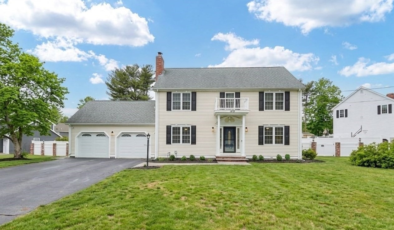 109 Partridge Cir, Taunton, MA 02780