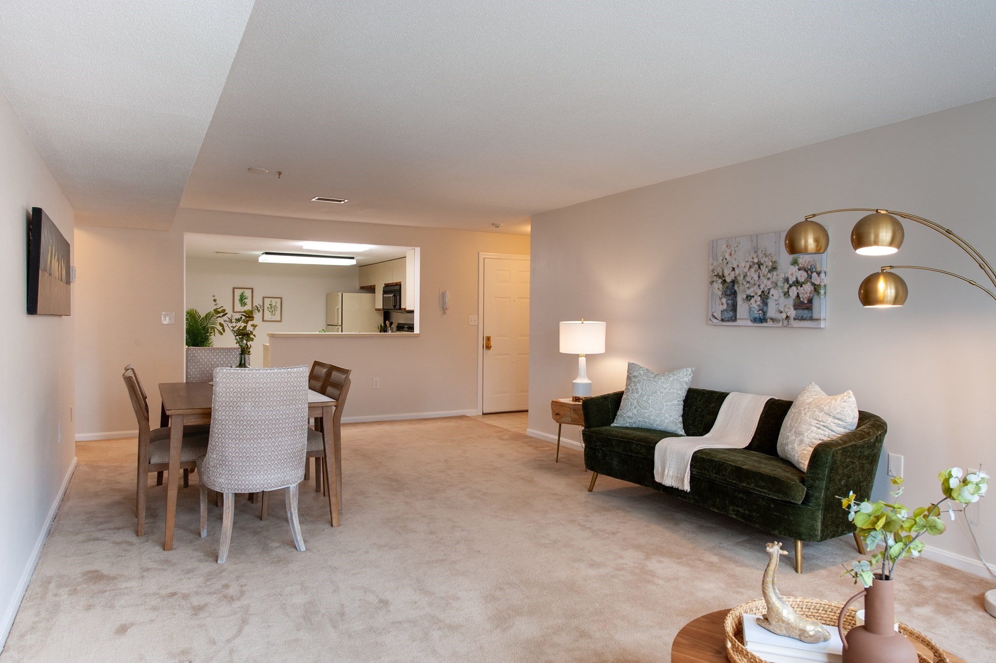 37 Weatherly Dr Unit 37, Salem, MA 01970