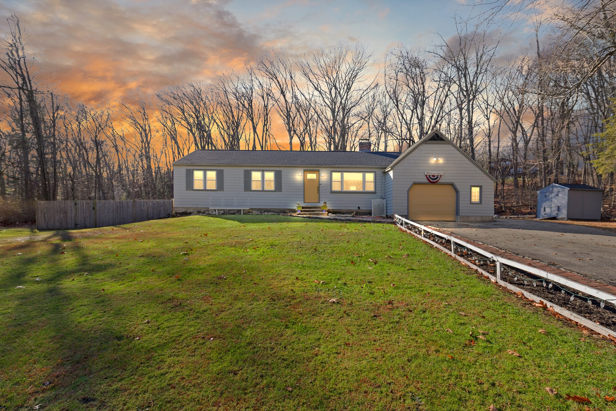 55 Thomas Dr, Chelmsford, MA 01824