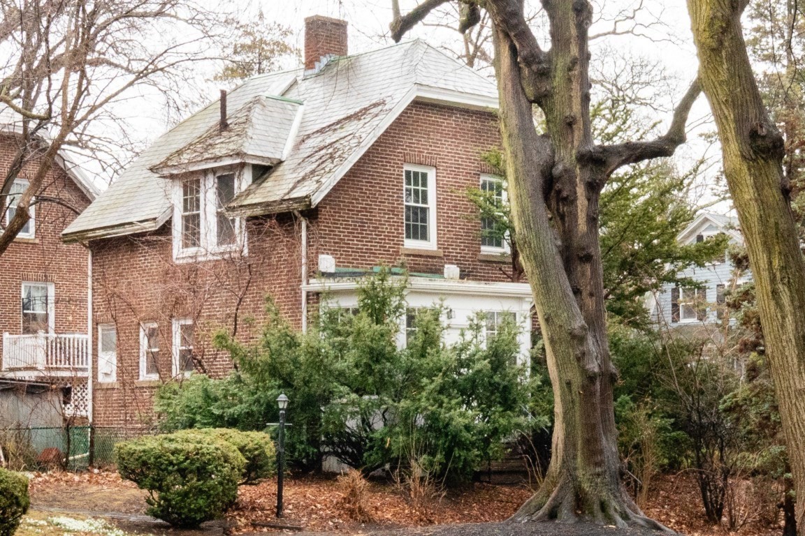 52 Southbourne Rd, Jamaica Plain, Boston, MA 02130