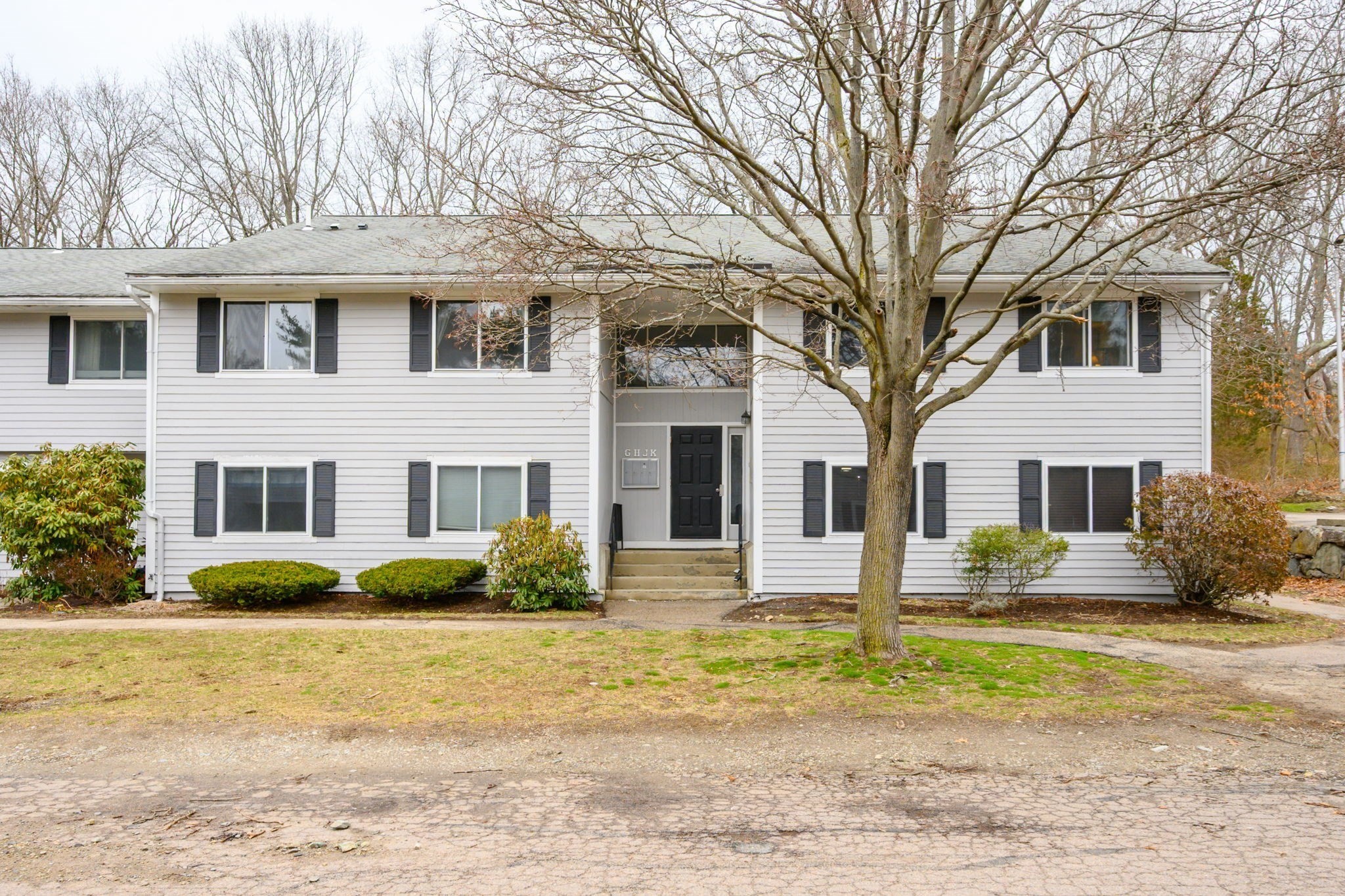 13 Beals Cove Rd Unit K, Hingham, MA 02043