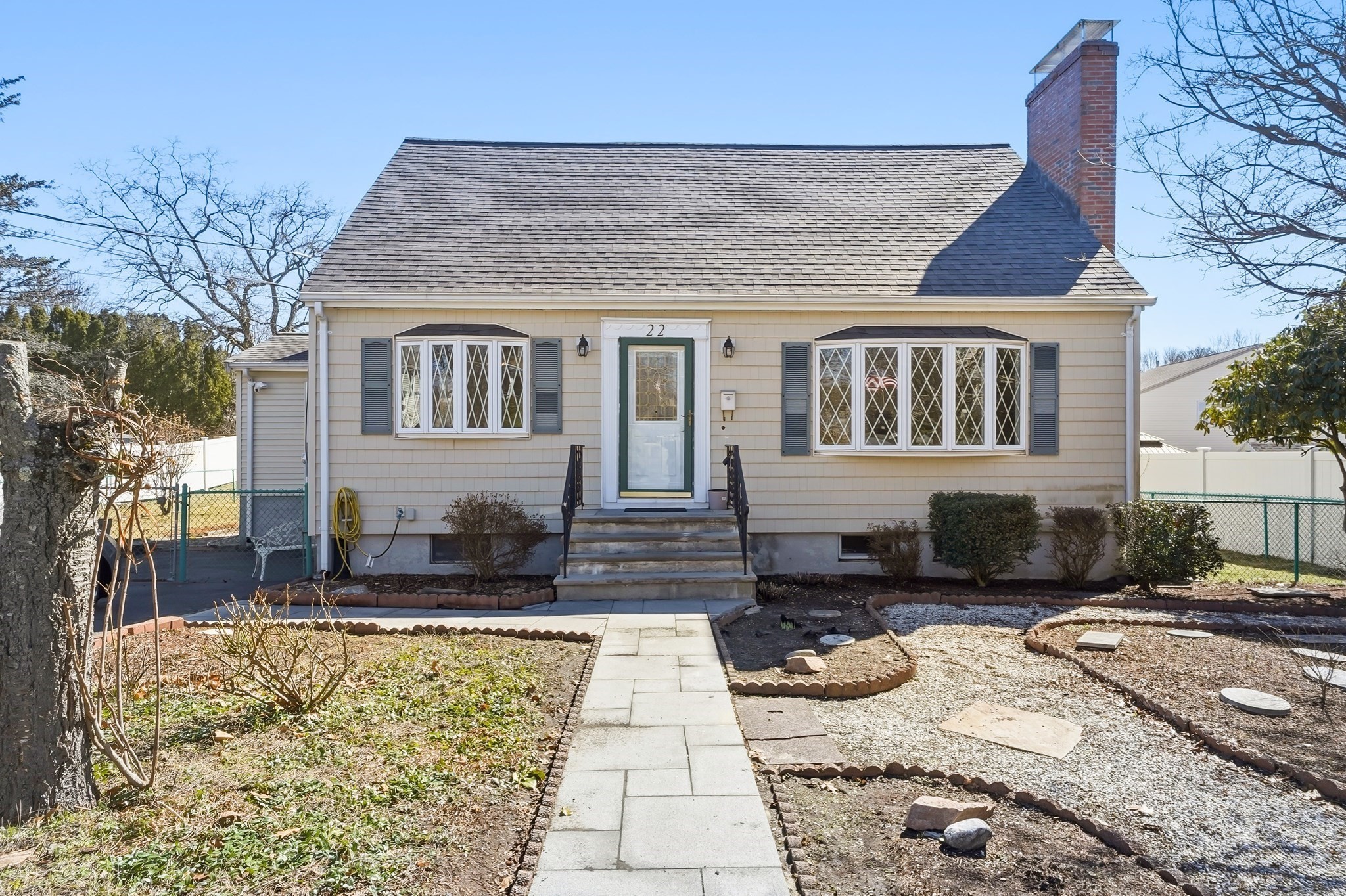22 Longwood Ave, Woburn, MA 01801
