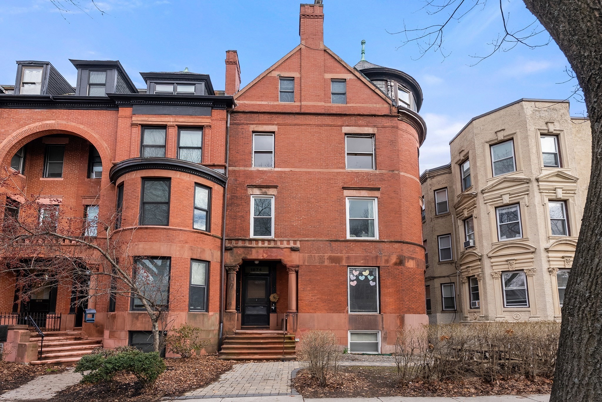 1874 Beacon St Unit 4, Brookline, MA 02445