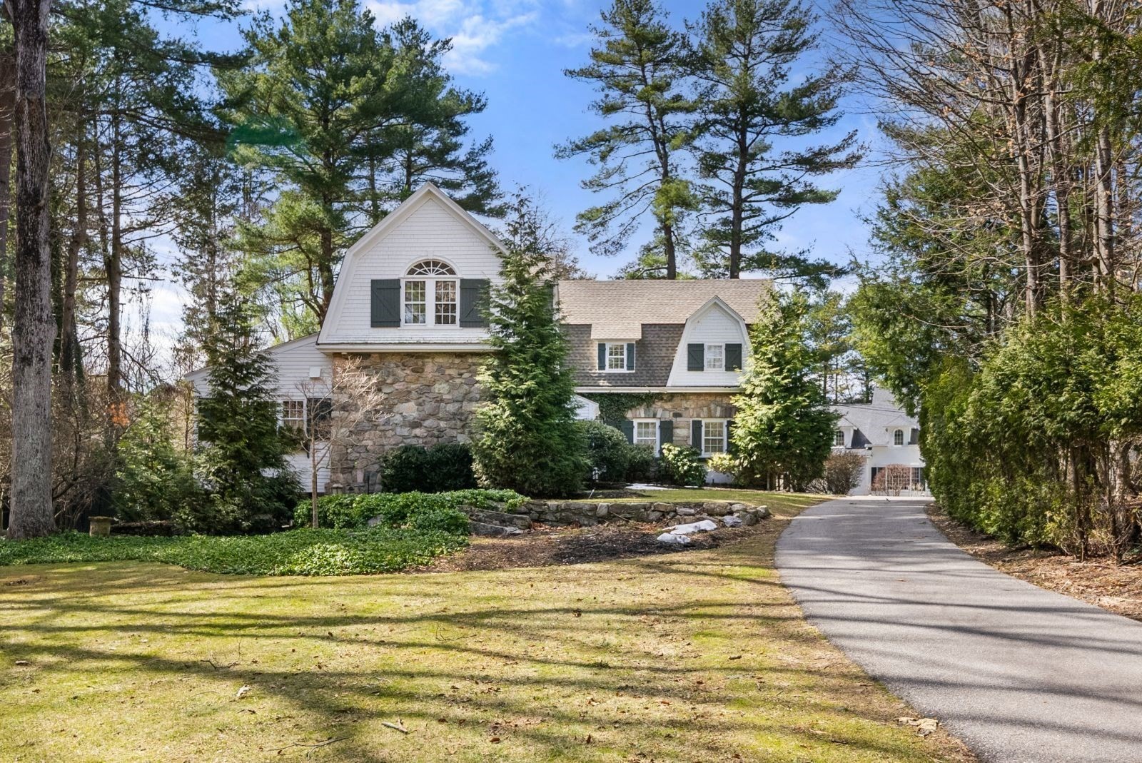 25 Longmeadow Road, Wellesley, MA 02482