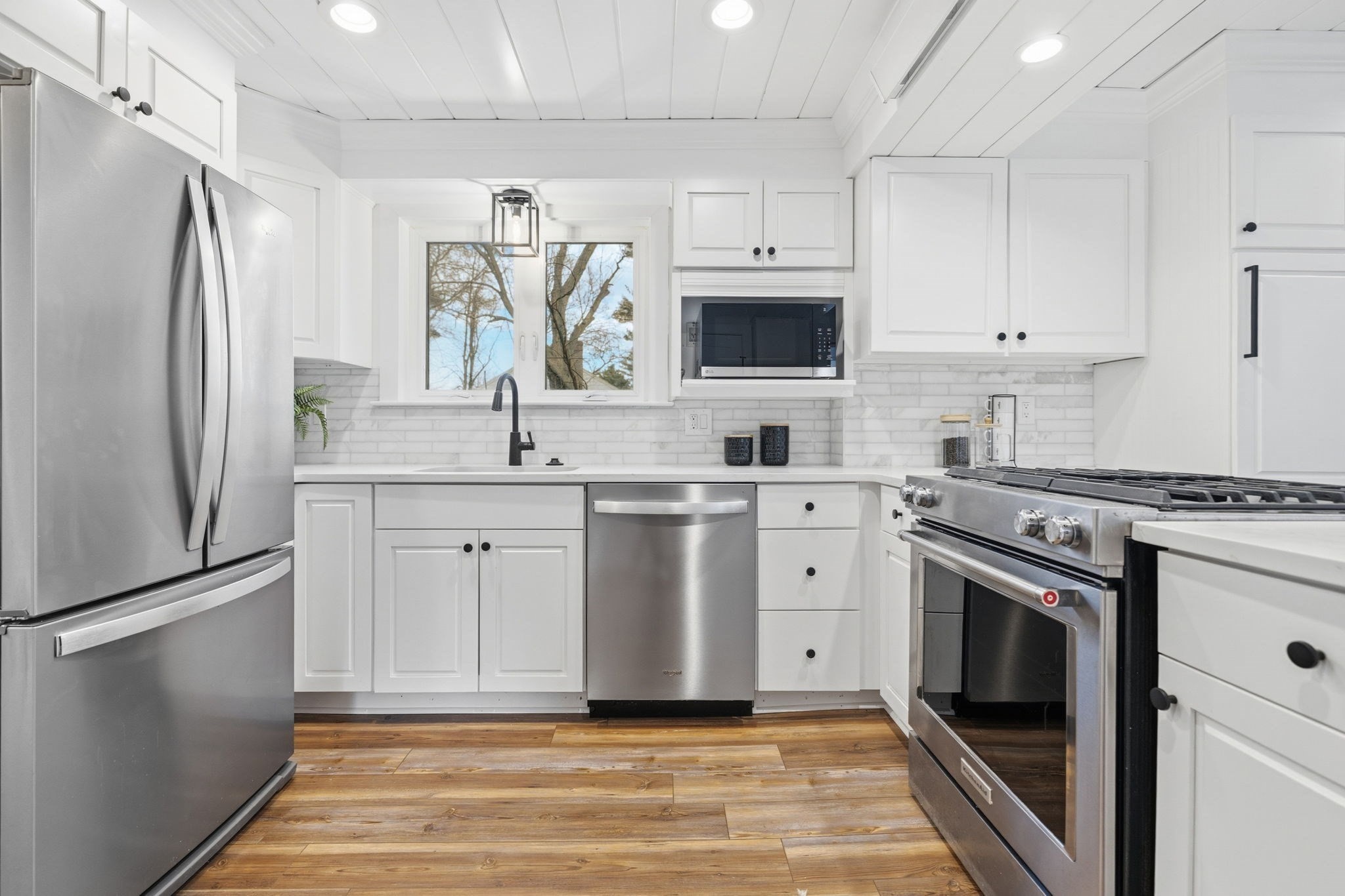 1034 Webster St, Needham, MA 02492