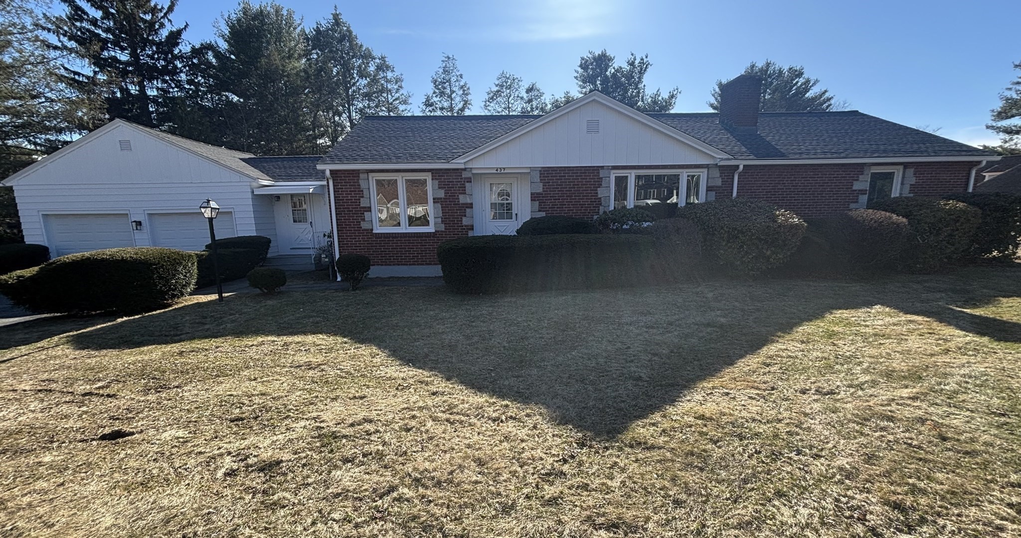 437 Salisbury St, Worcester, MA 01609