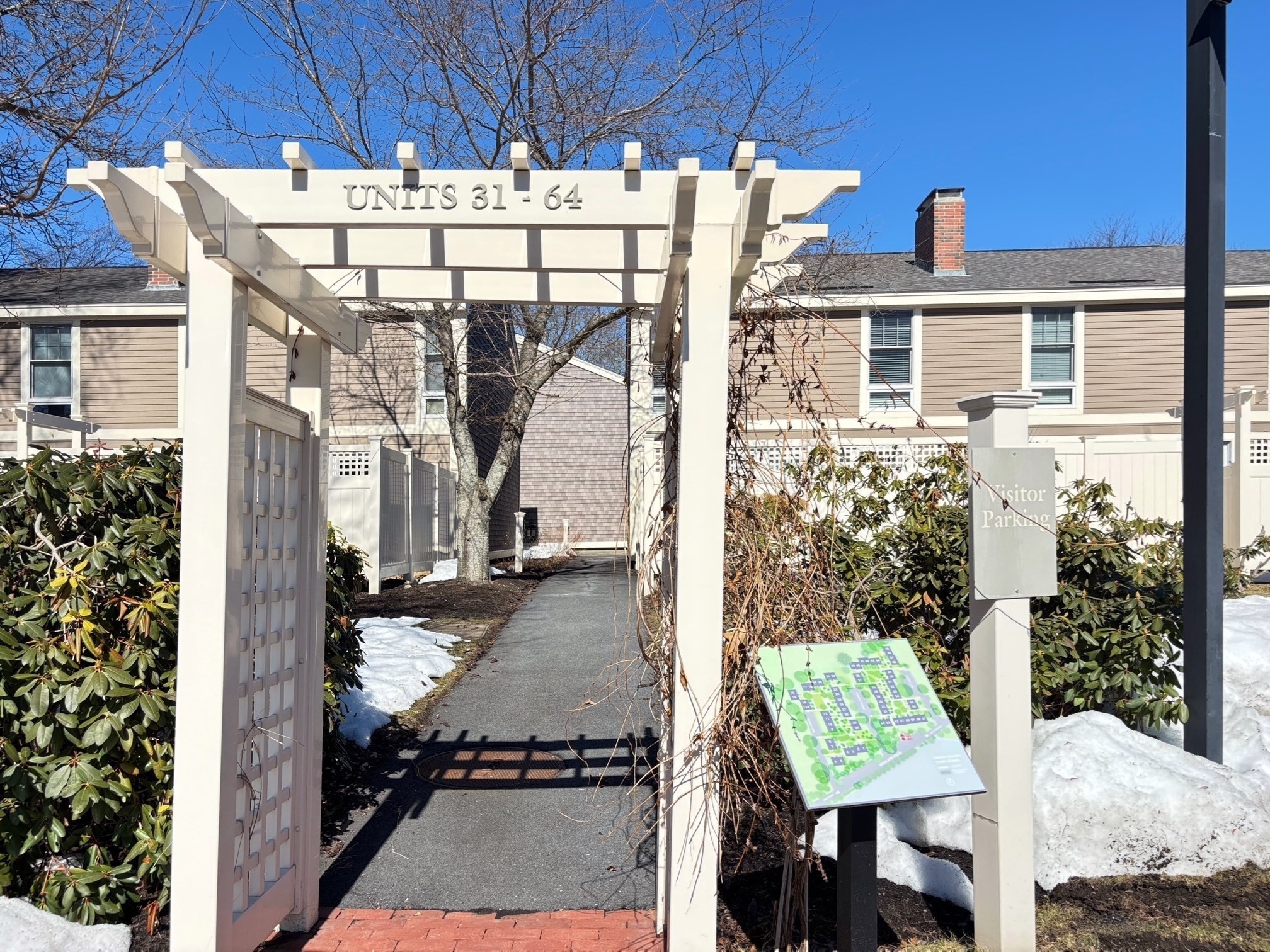 11 Oak St Unit 43, Wellesley, MA 02482