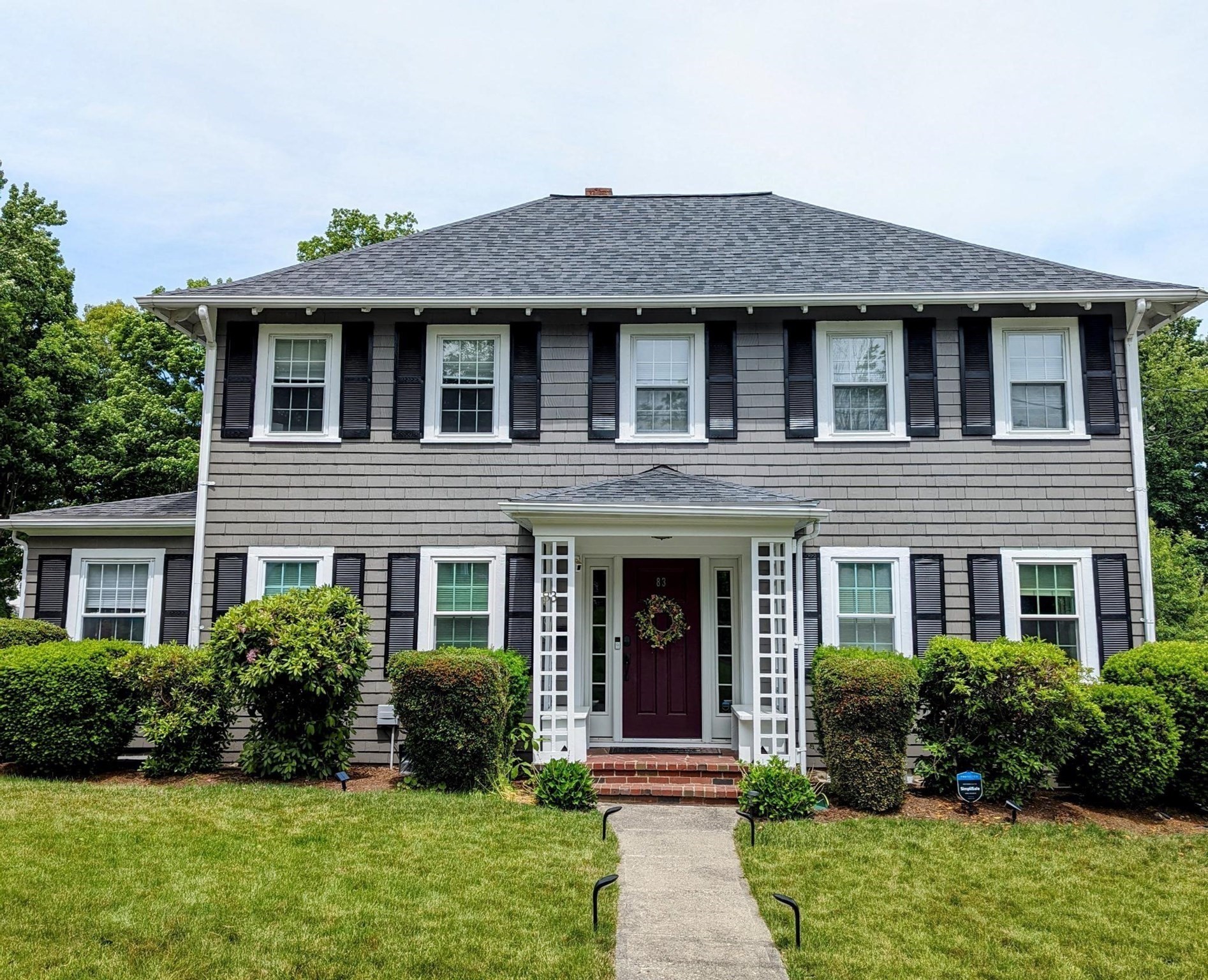 83 Saunders Rd, Norwood, MA 02062