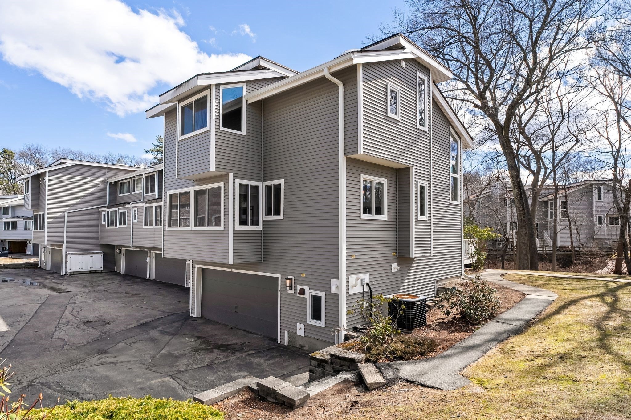 255 North Rd Unit 31, Chelmsford, MA 01824