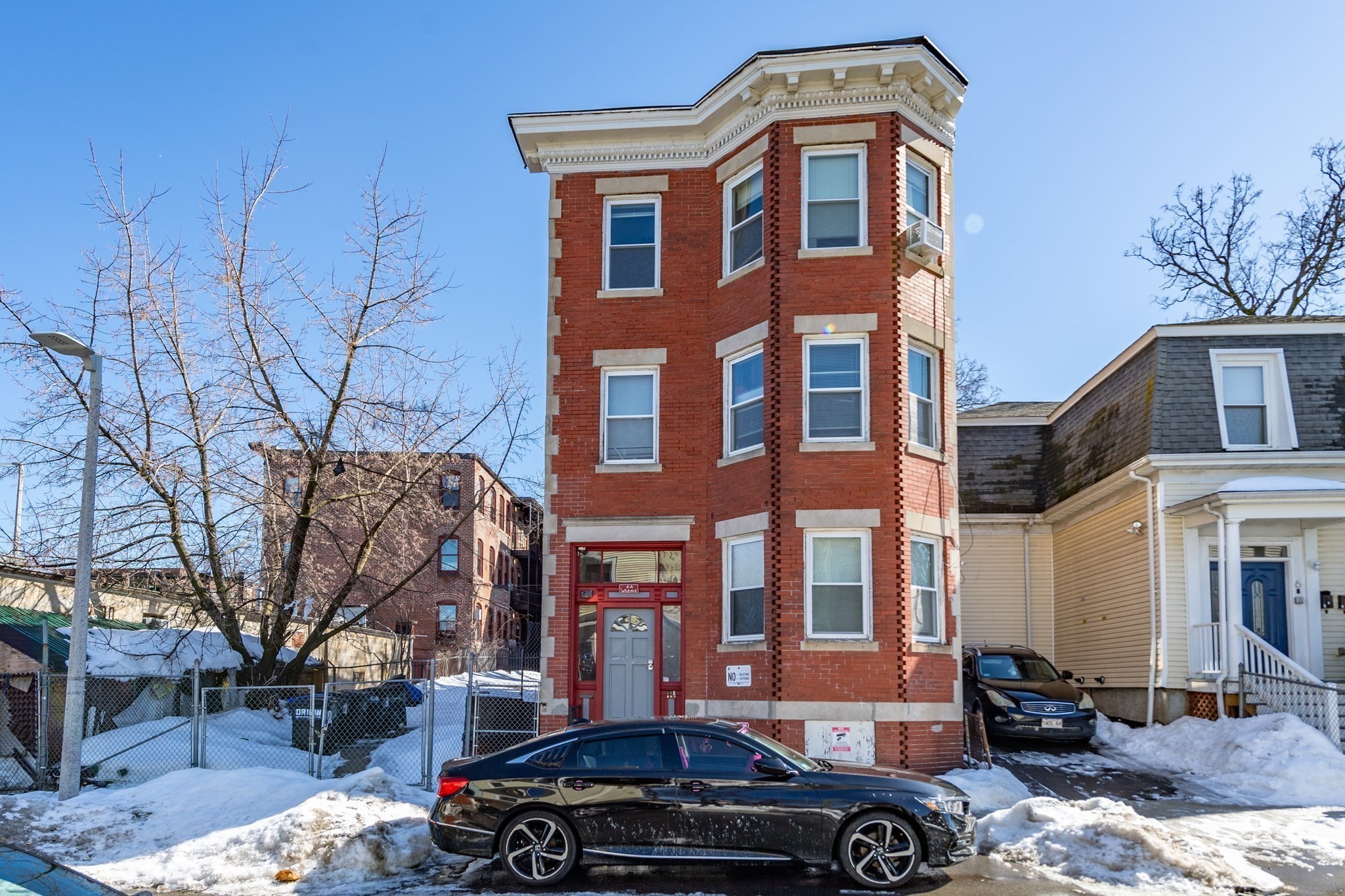 4 Weld Aveneue, Jamaica Plain, Boston, MA 02119