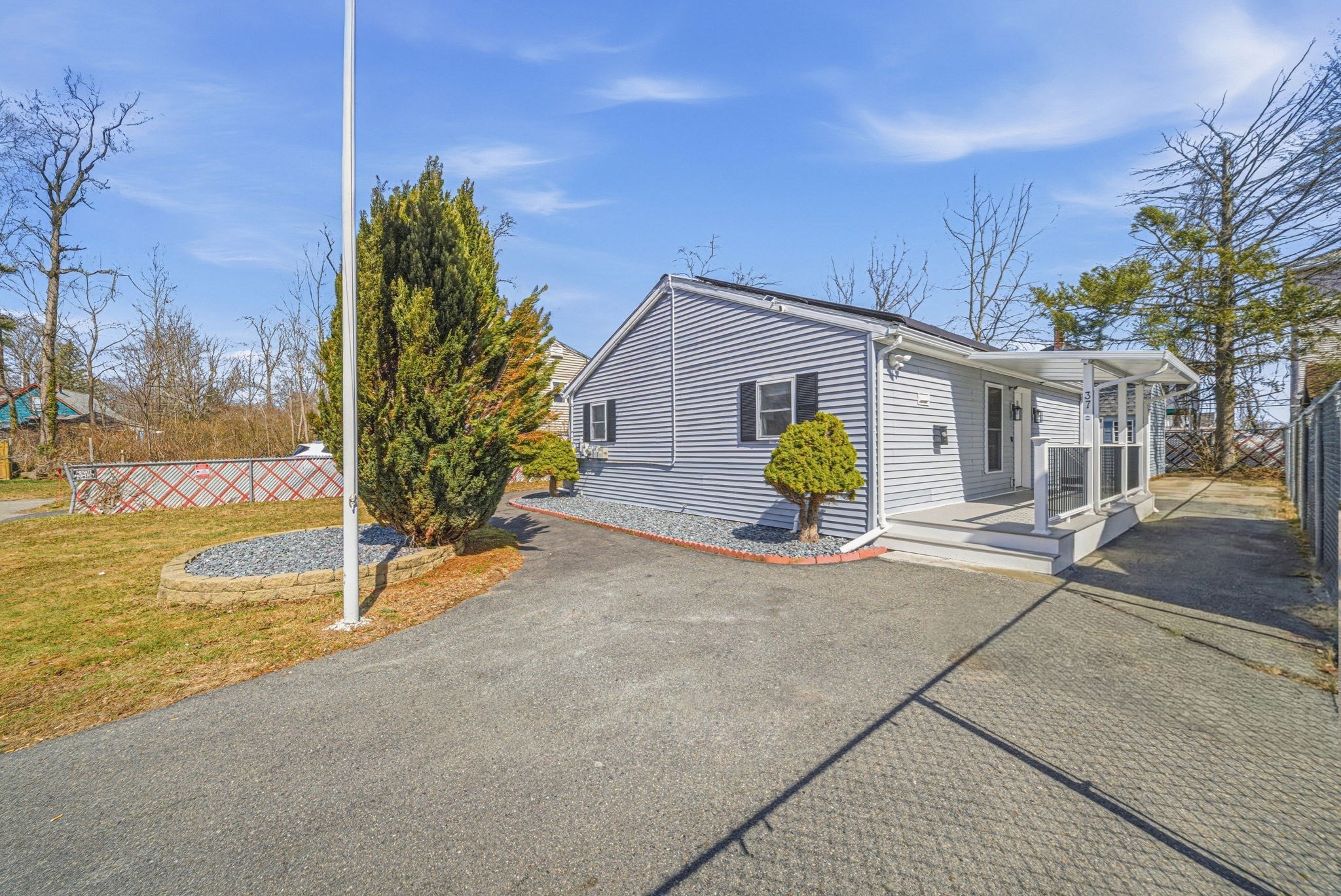 37 Frances St, Brockton, MA 02301