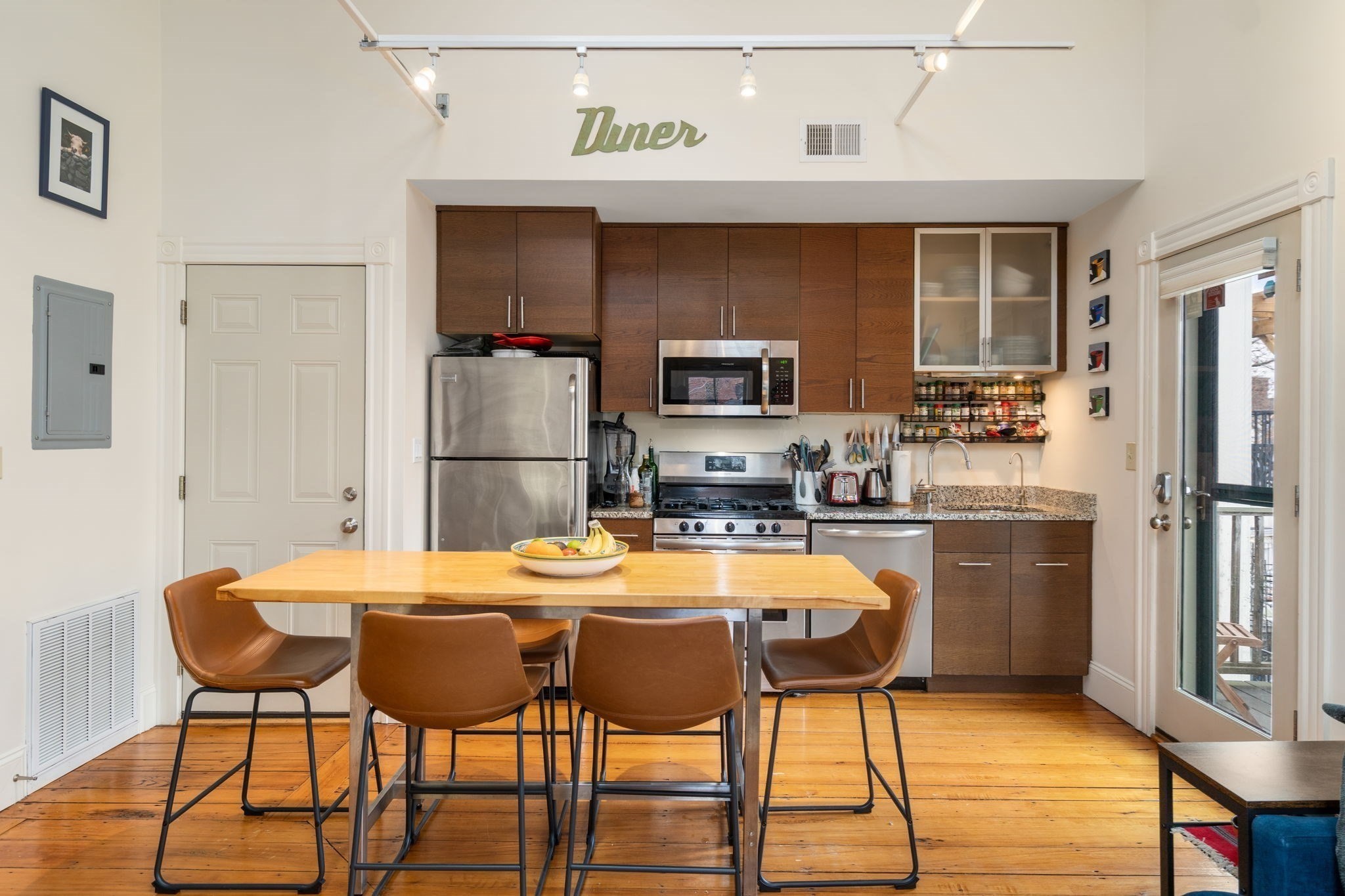20 Porter St Unit 3, Jamaica Plain, Boston, MA 02130