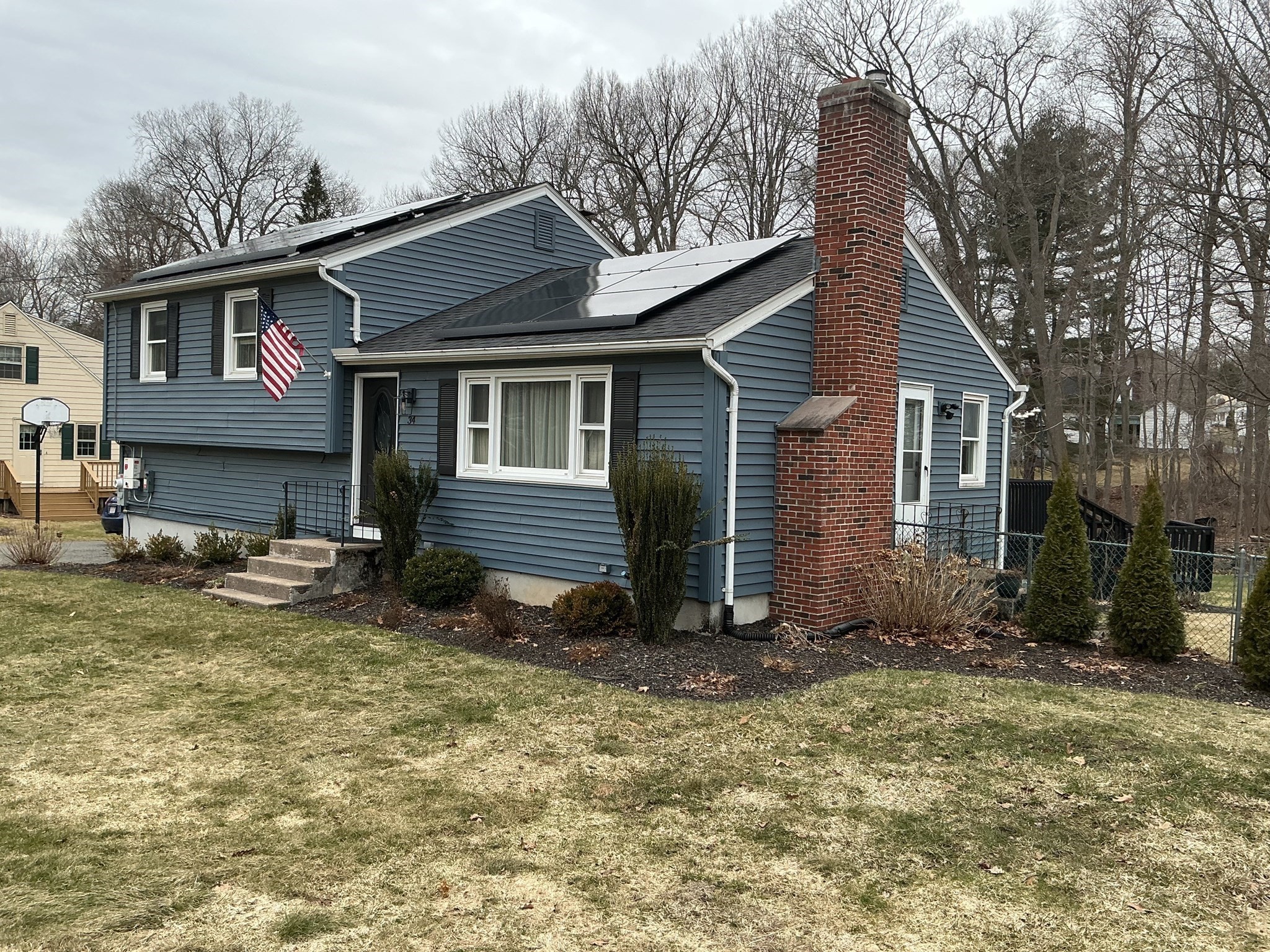 34 Pebble Path Ln, West Springfield, MA 01089