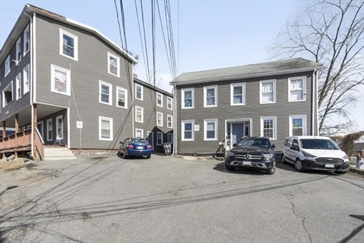 7-11 Gibbs Ct