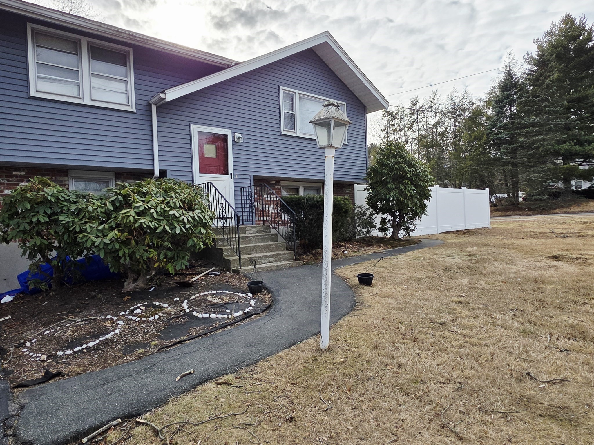 2196 Central St, Stoughton, MA 02072