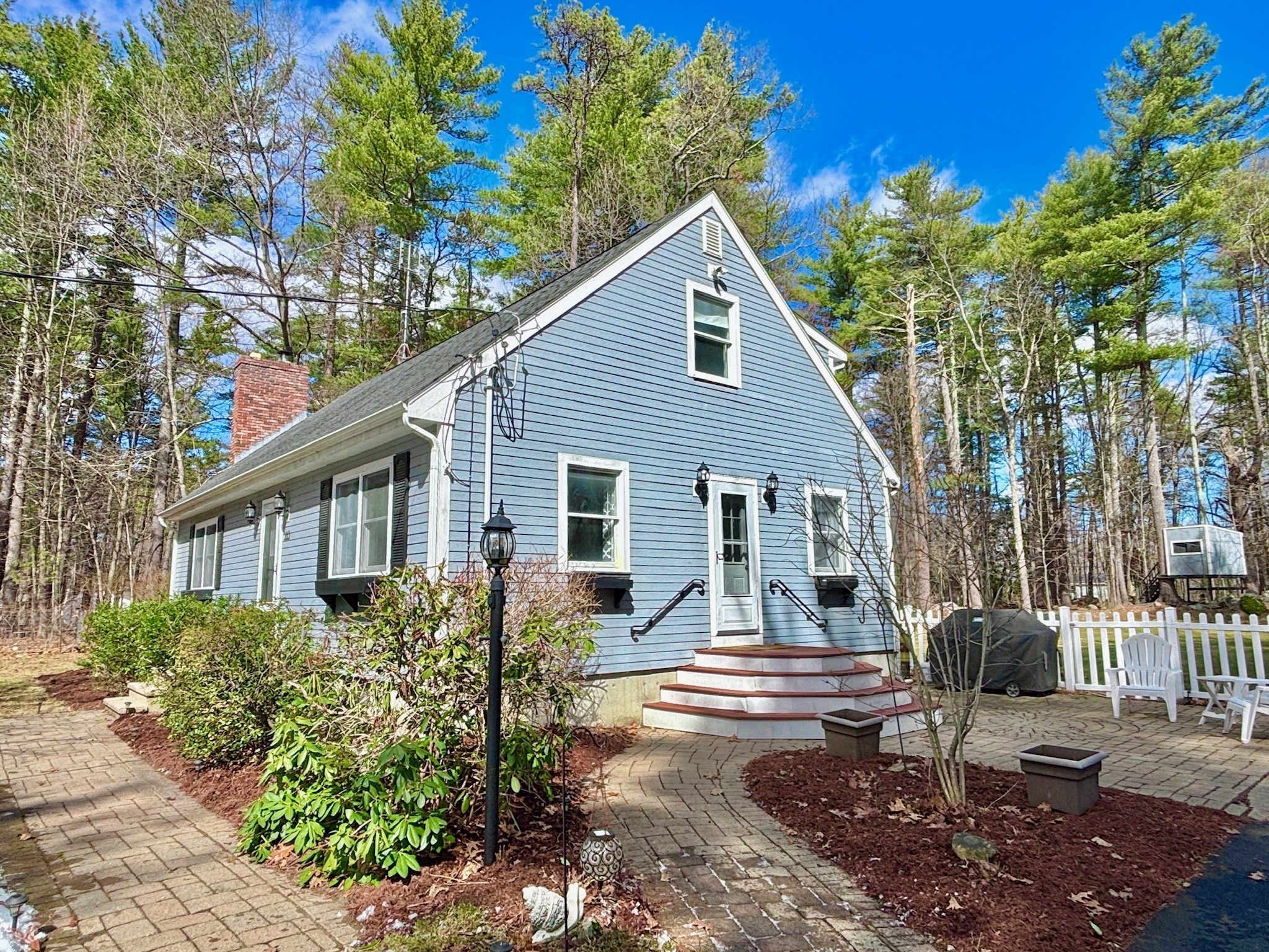 563 Boston Rd, Groton, MA 01450