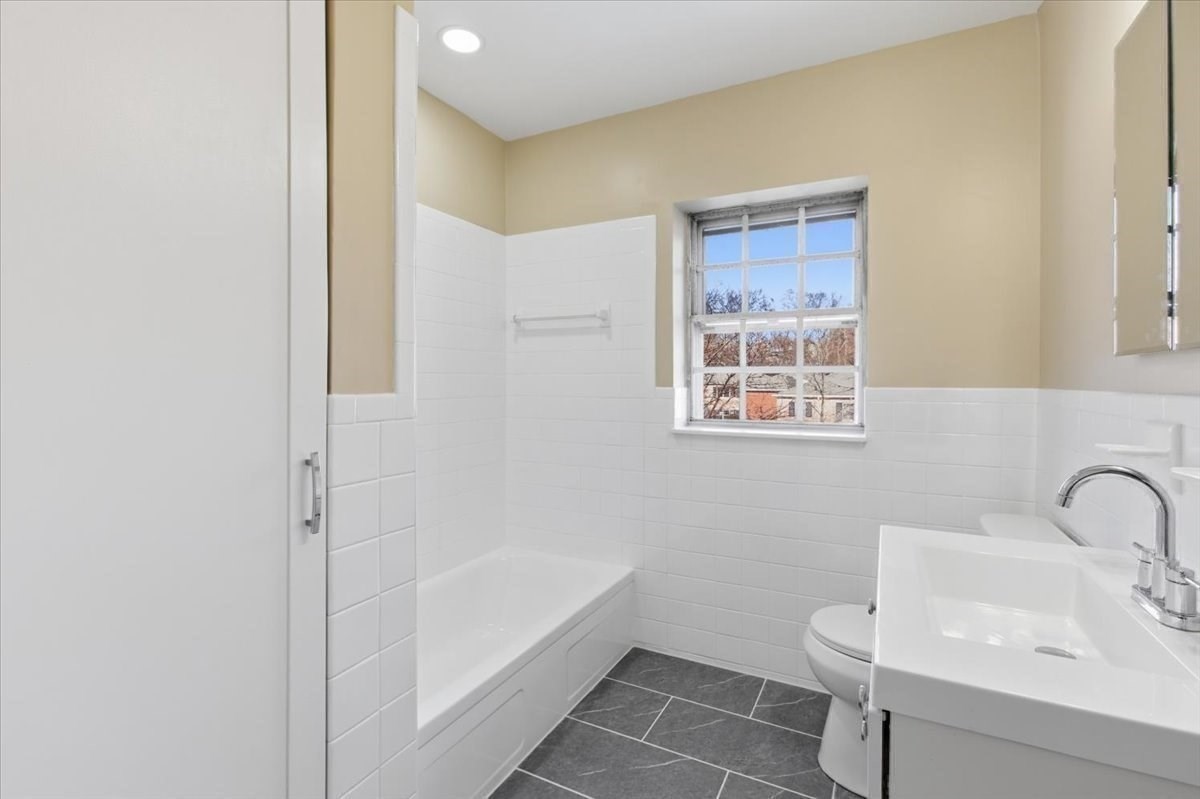 116 Lake Shore Road Unit 4, Boston College, Boston, MA 02135 - Image 13