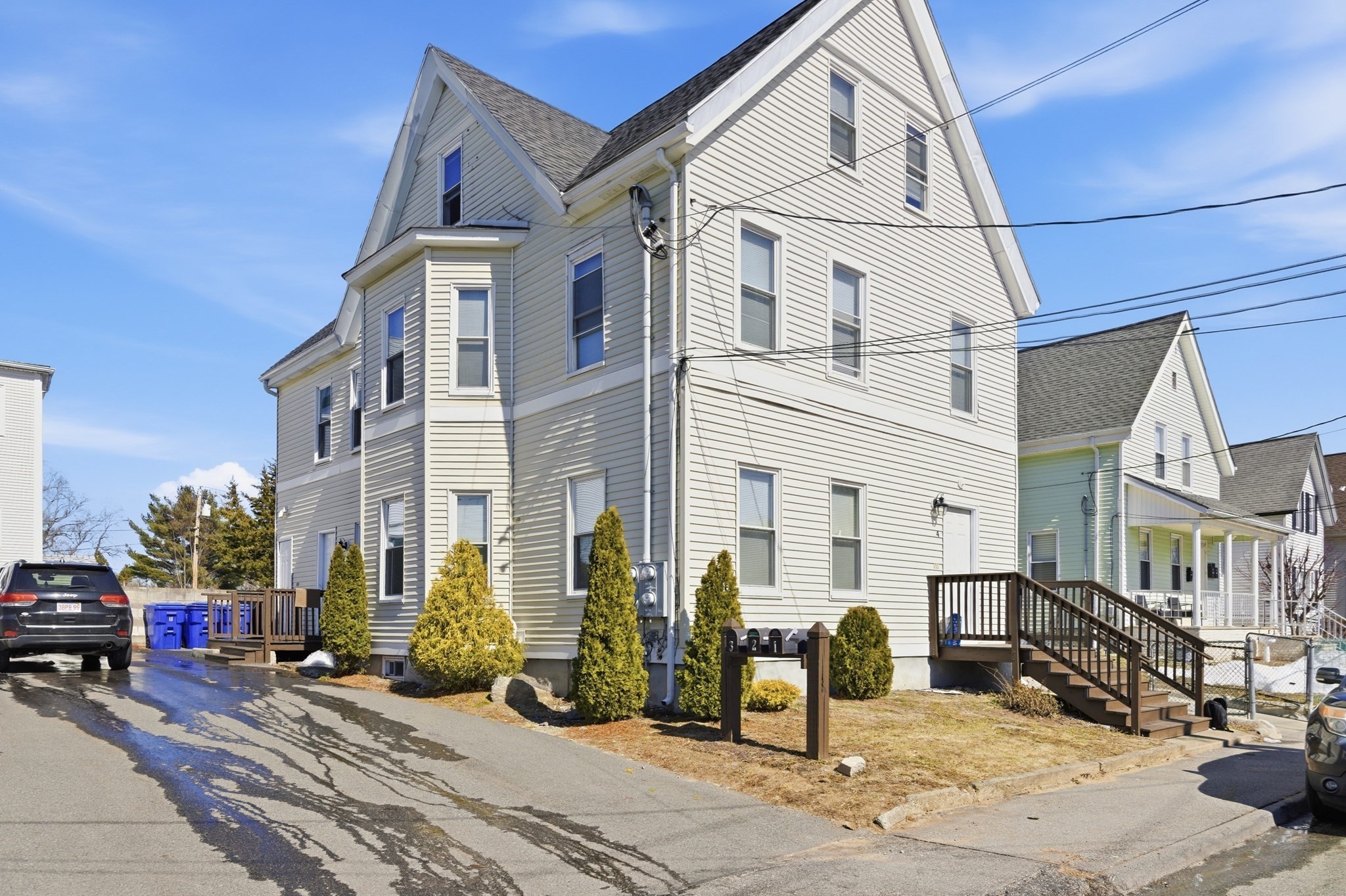 4 East Broadway, Taunton, MA 02780