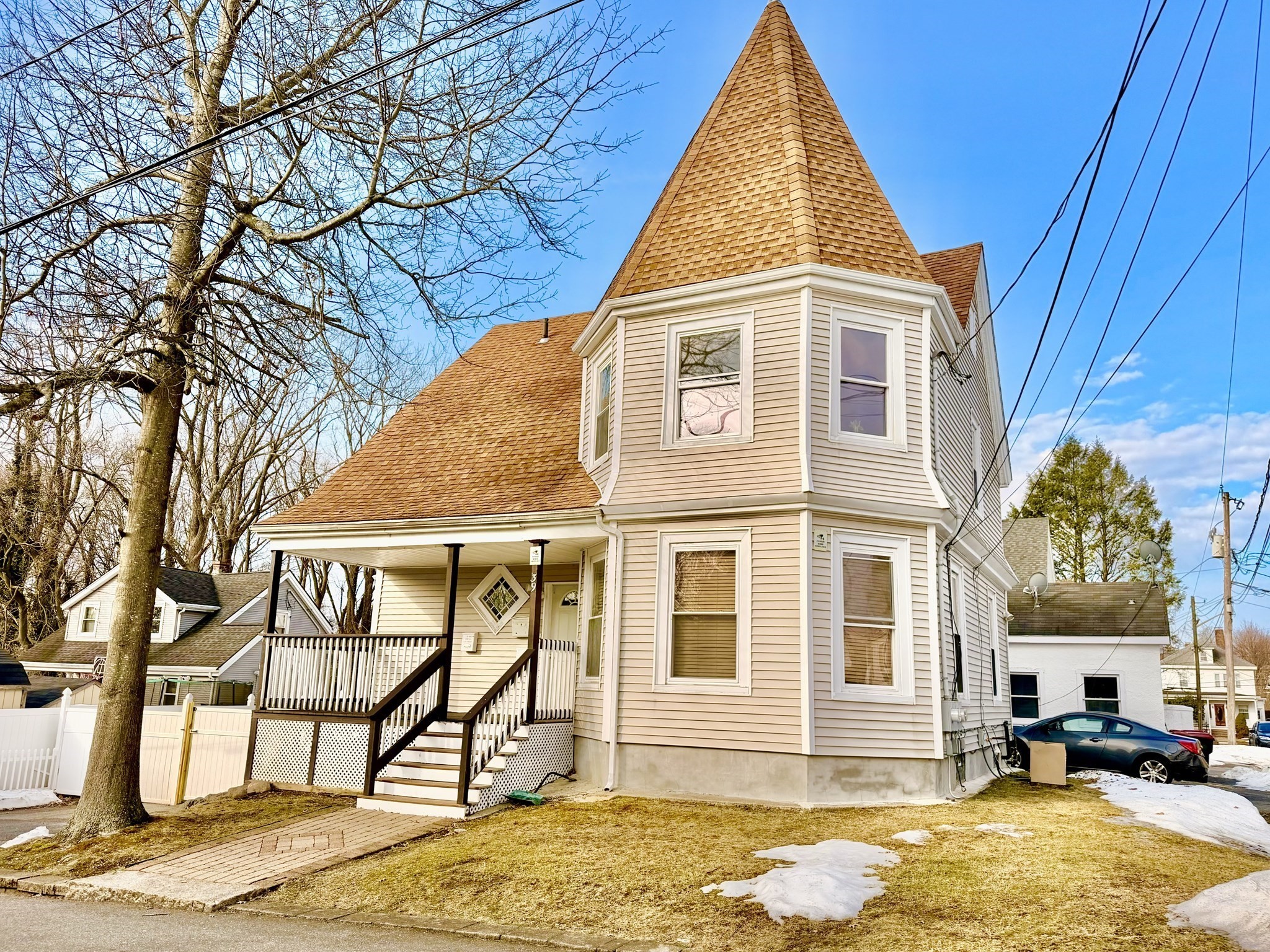 39 Grafton St, Brockton, MA 02301