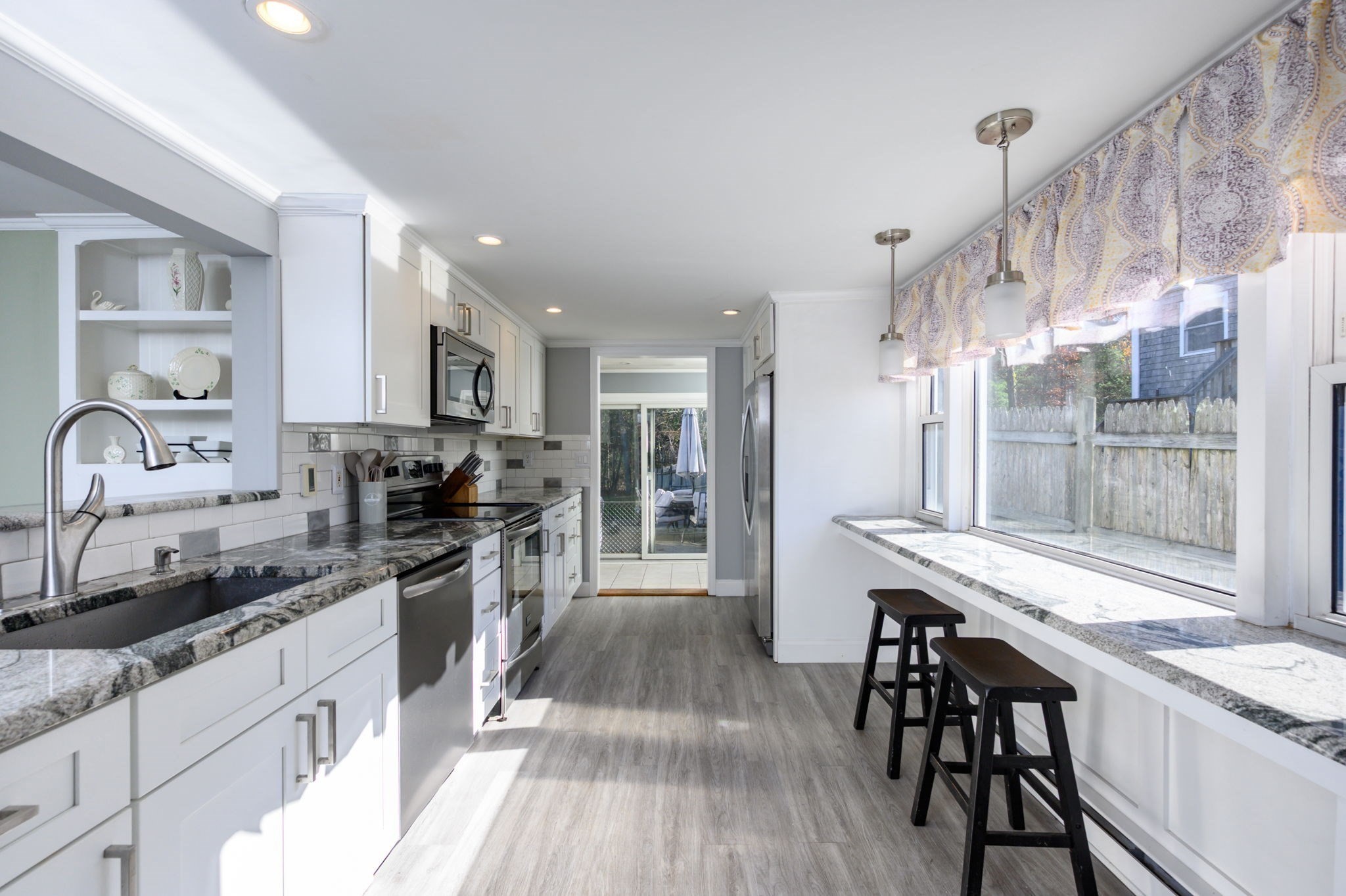 30 Lancaster Ave, Plymouth, MA 02360