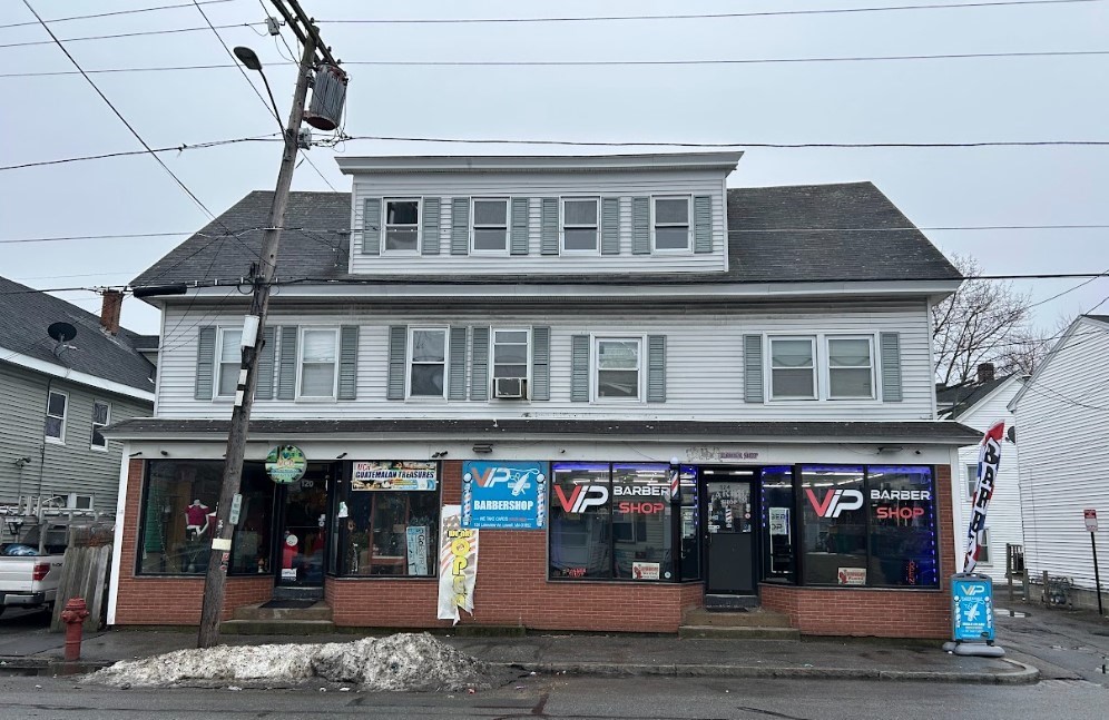 120 Lakeview Ave, Lowell, MA 01850