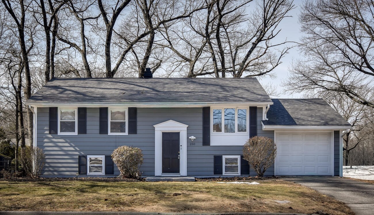 250 Wilson St, Marlborough, MA 01752
