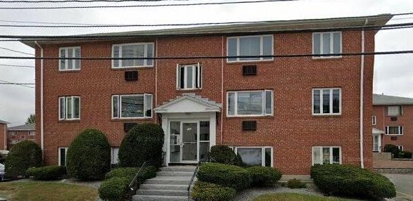 133 Warren St Unit 8, Watertown, MA 02472