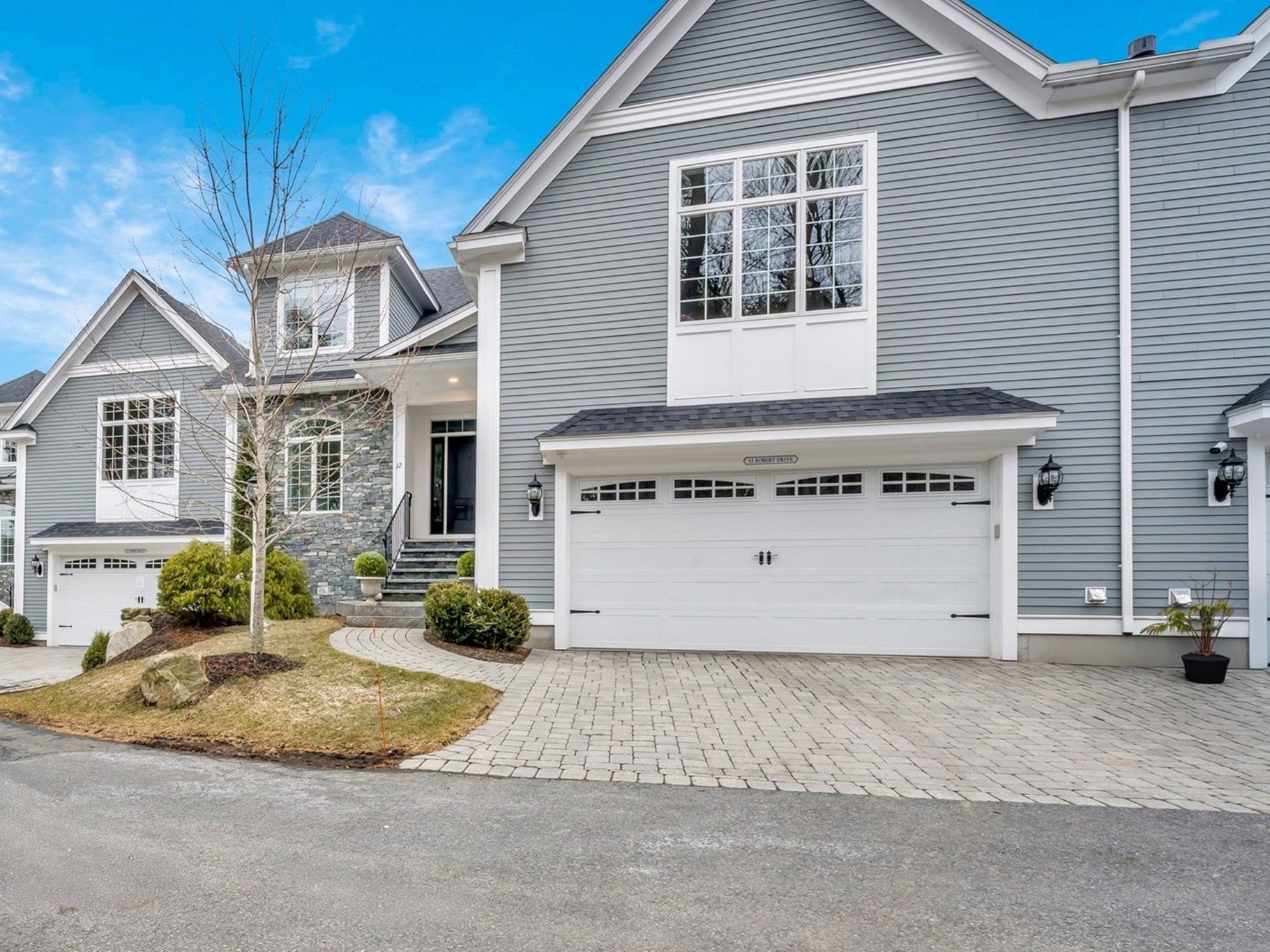 12 Robert Dr Unit 12, Andover, MA 01810