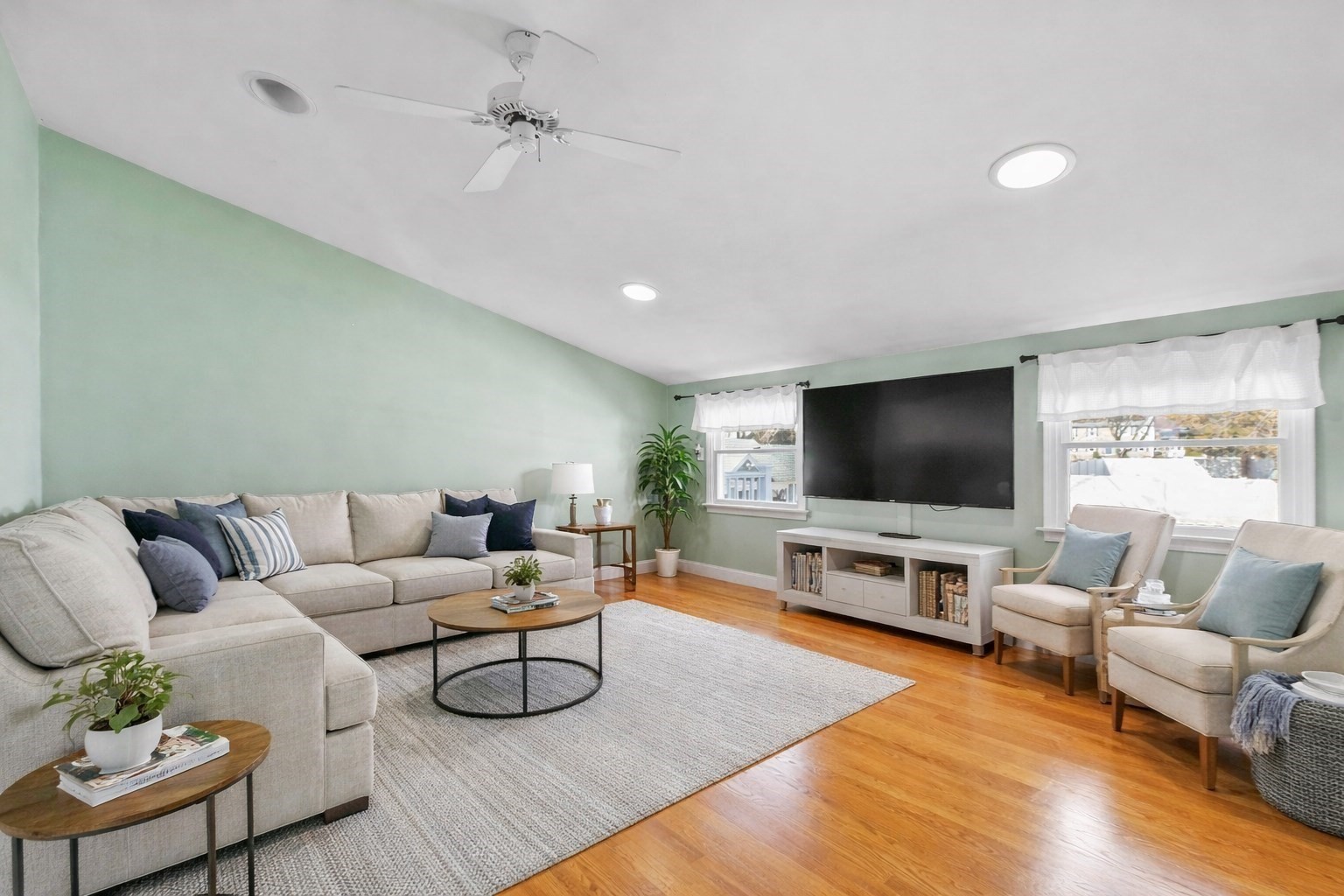 97 Hartwell Rd, Bedford, MA 01730 - Image 4
