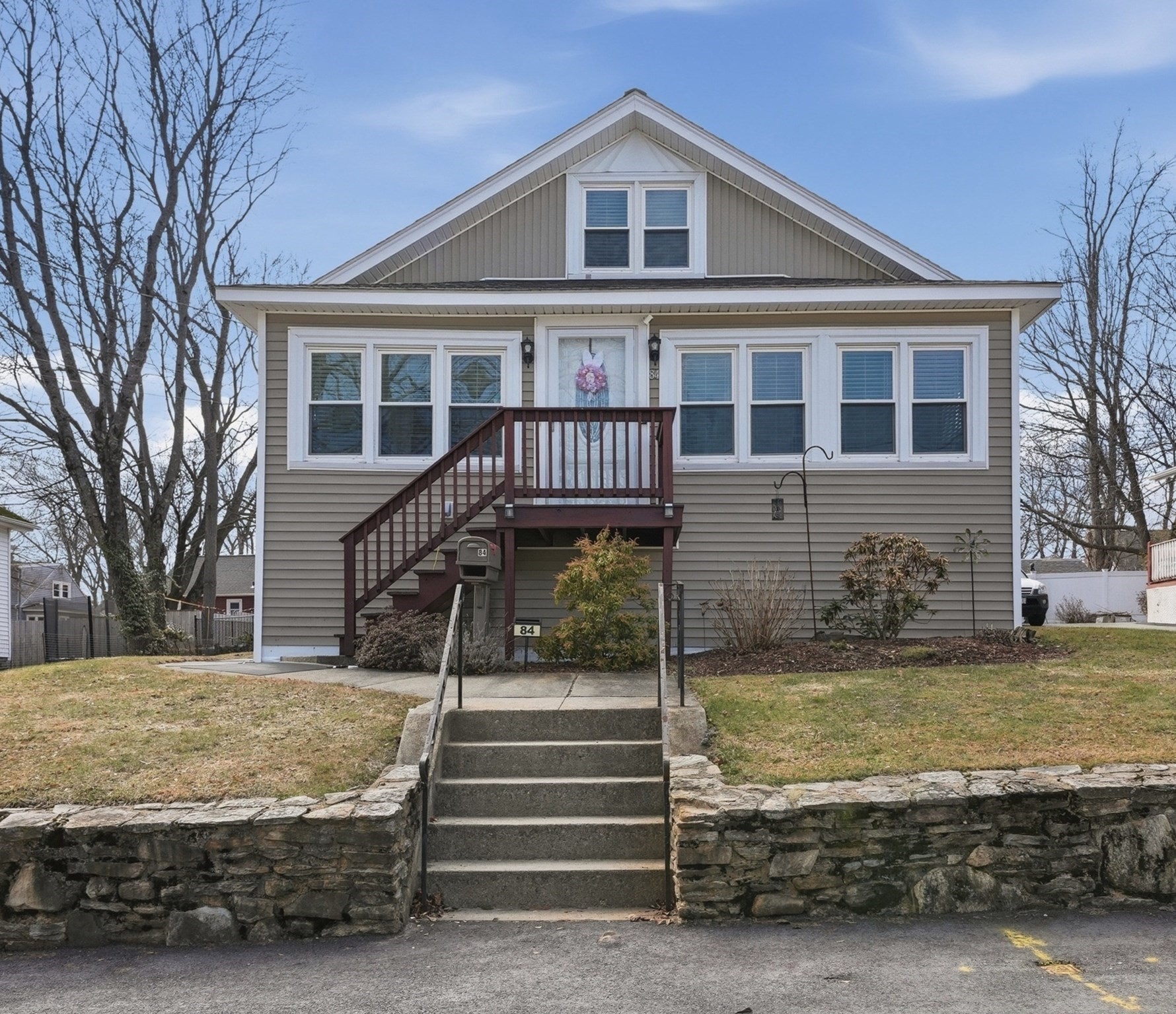 84 Eureka St., Worcester, MA 01603