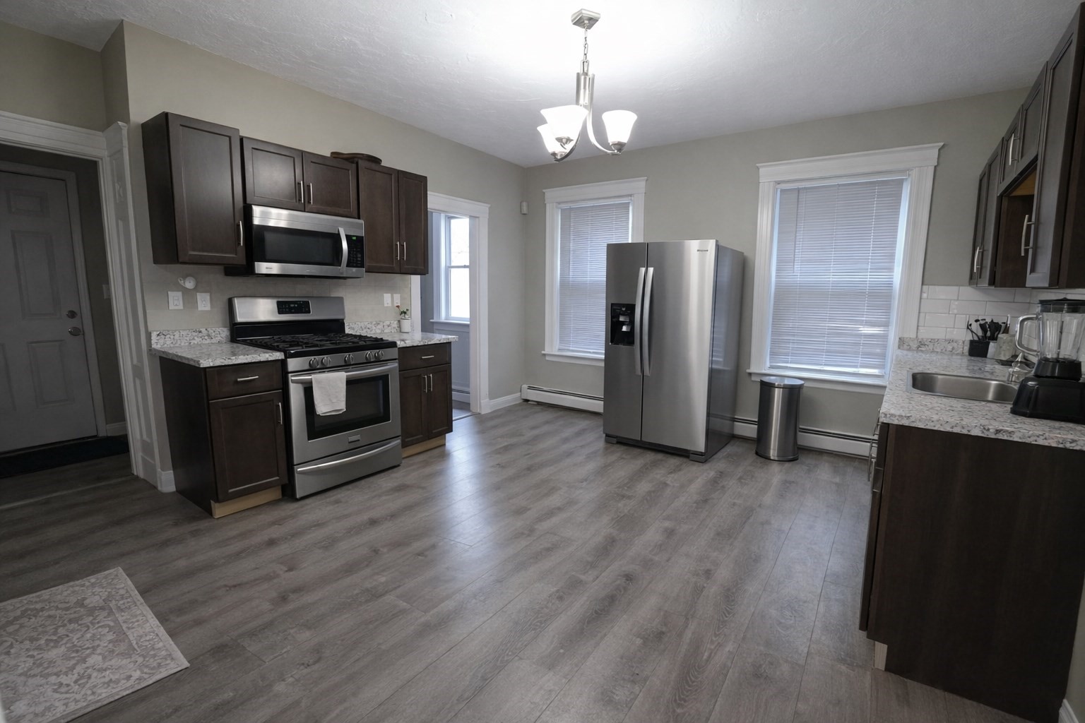 8 Pelham St, Worcester, MA 01609 - Image 7