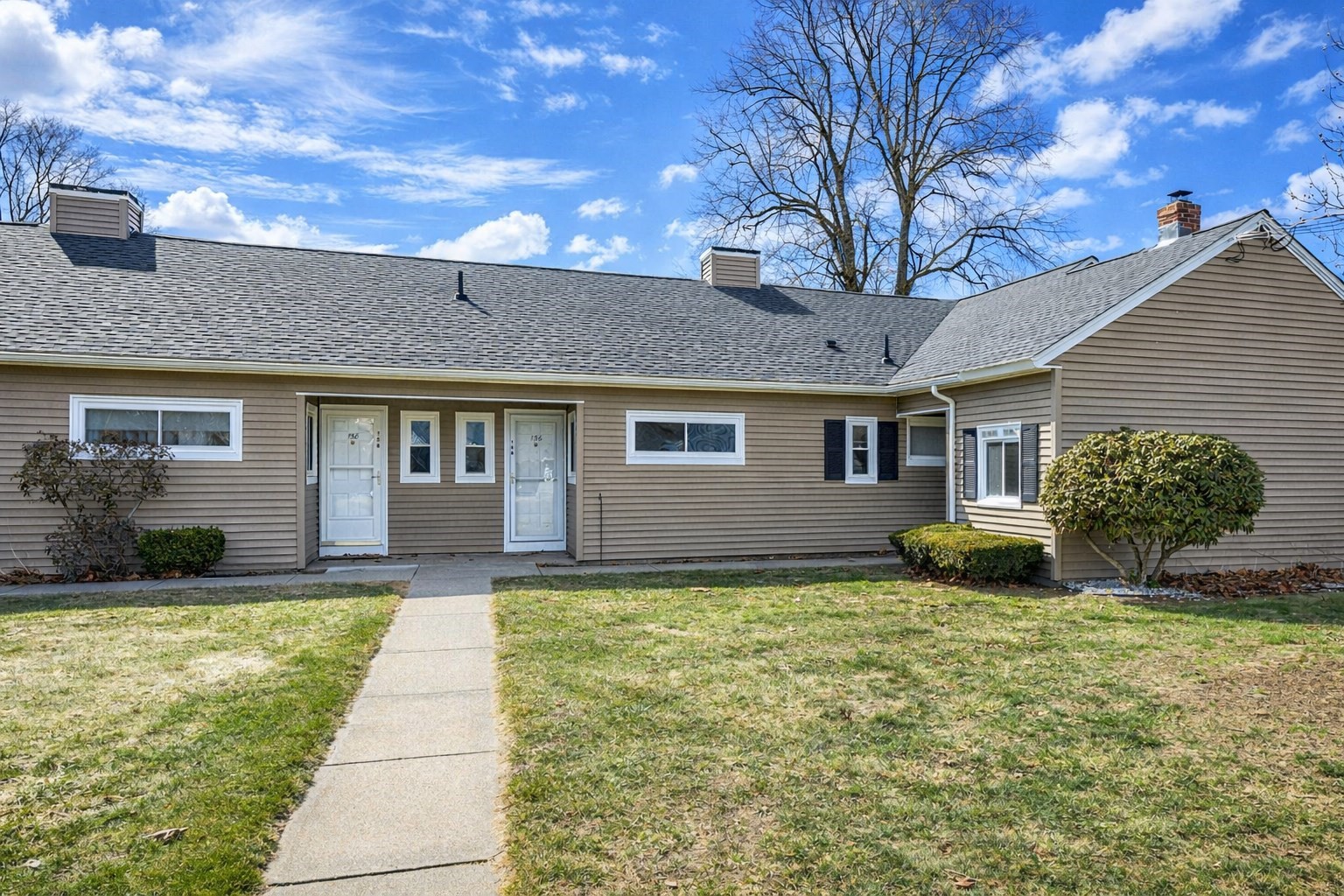 156 Horseshoe Drive Unit 156, Chicopee, MA 01022