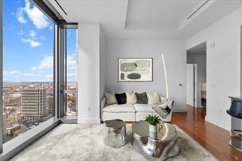 1 Dalton Unit 3506, Back Bay, Boston, MA 02115
