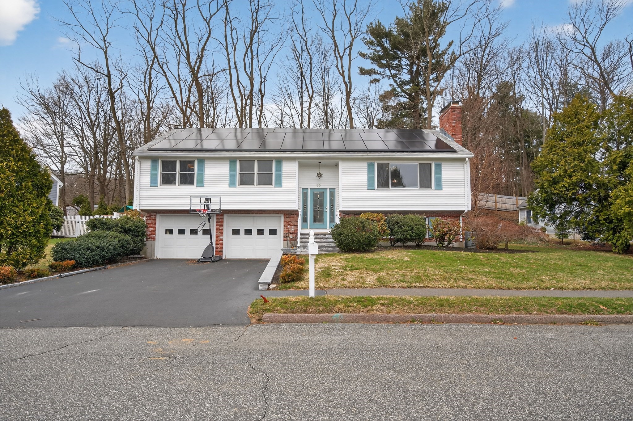 50 Meetinghouse Cir, Needham, MA 02492