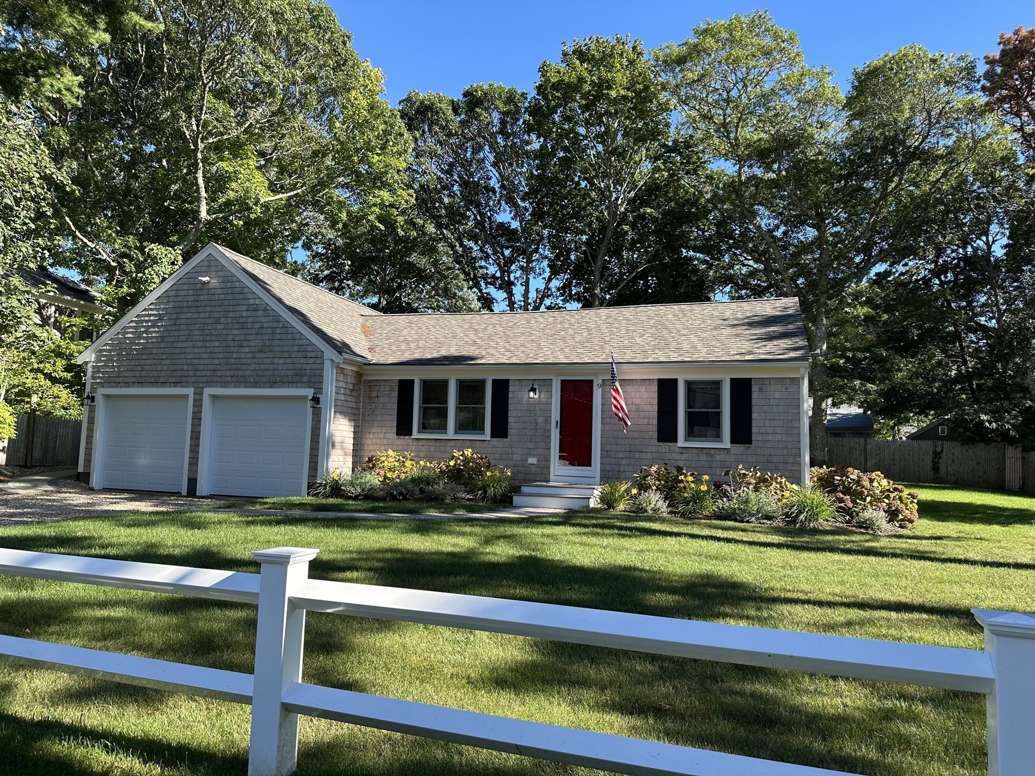 9 Victory Ln, Yarmouth, MA 02664
